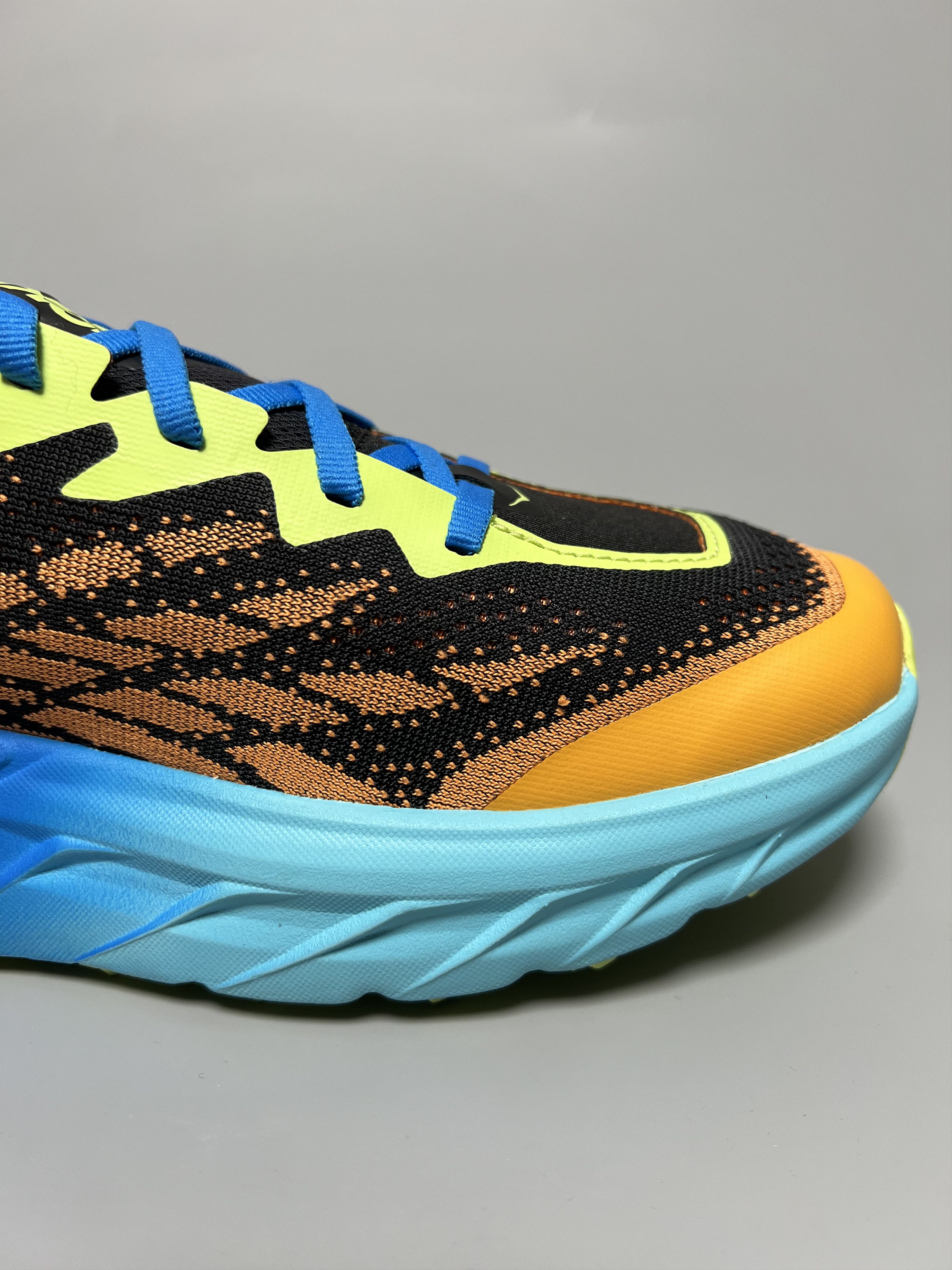 Hoka 9D Sample Hoka One One Speedgoat 5 Trail Running Shoes Size US 9 / EU 42 - 7 Thumbnail