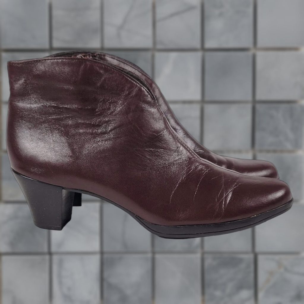 Vintage Munro Robyn Womens Size 8 M Brown Leather Ankle Boots bootie Woman Brown Leather Ankle Boots M Size US 8 / IT 38 - 1 Thumbnail