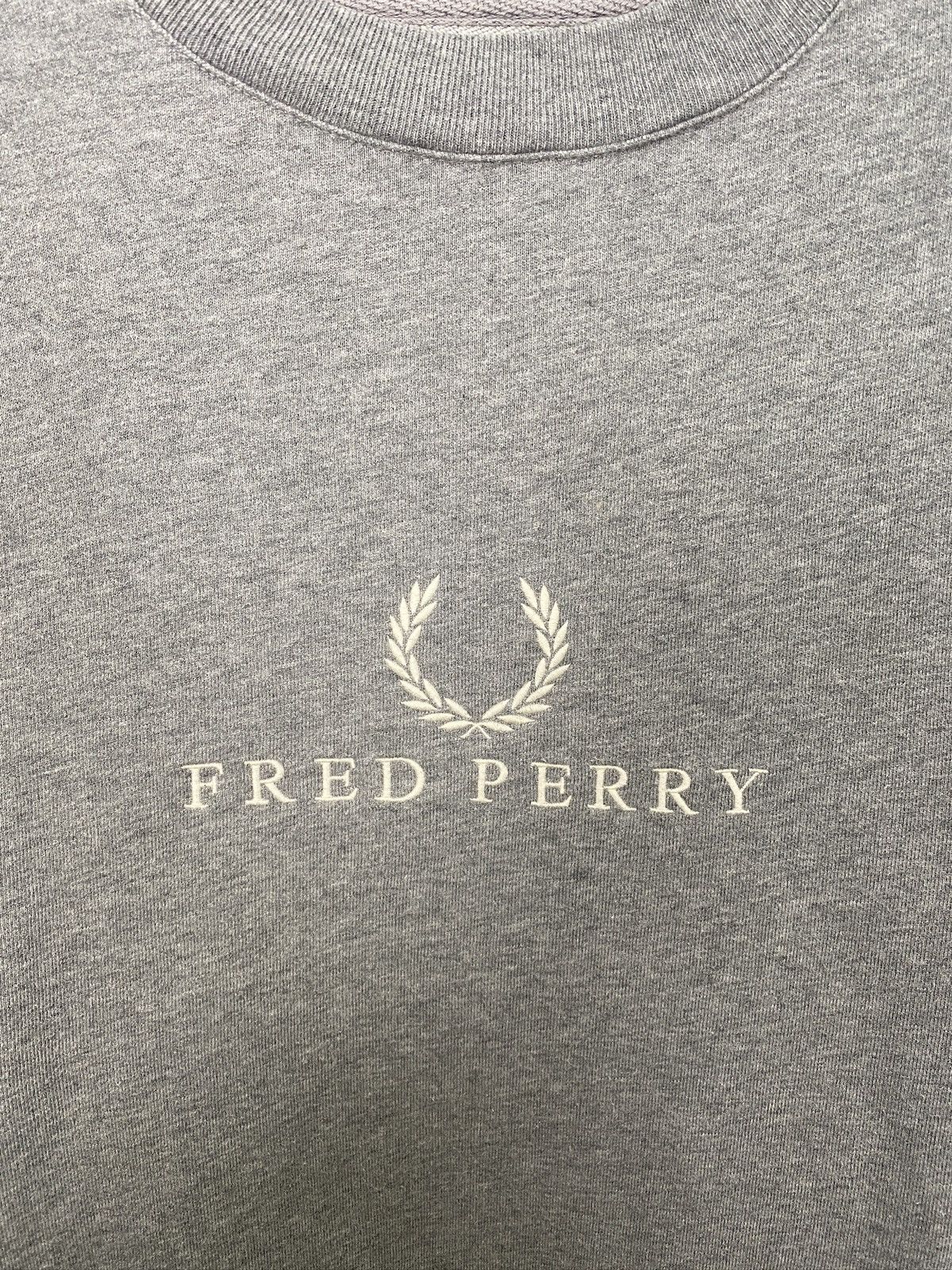 Fred Perry Vintage sweatshirt Fred Perry big logo y2k sweater Size US S / EU 44-46 / 1 - 3 Thumbnail