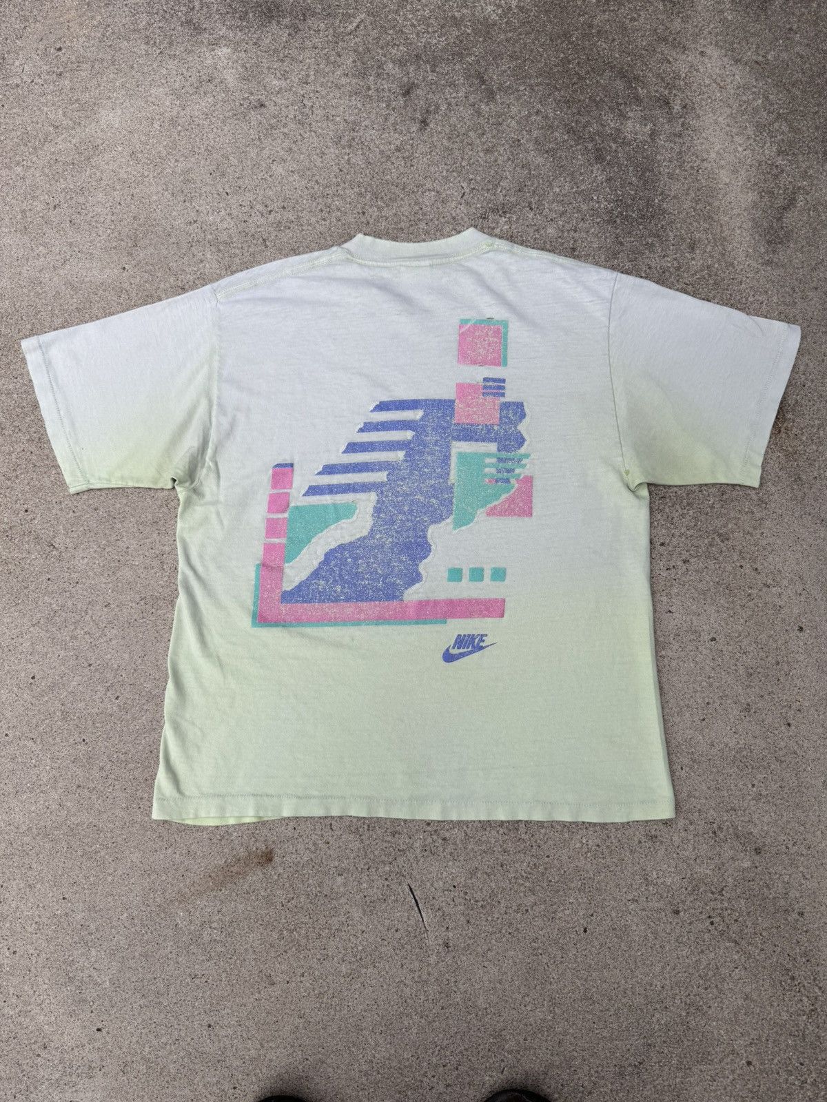 Nike × Vintage Vtg 80’s 90’s Nike Abstract Geometric Faded Tee Boxy Small Size US S / EU 44-46 / 1 - 2 Thumbnail