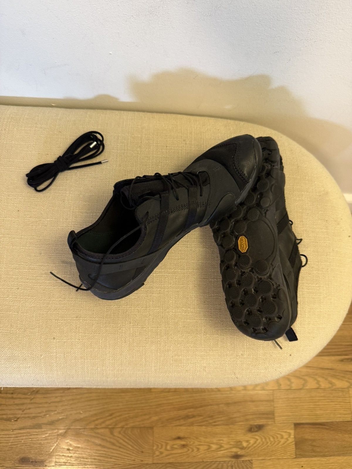 Issey Miyake Issey Miyake x New Balance MT 100 Size US 8 / EU 41 - 8 Thumbnail