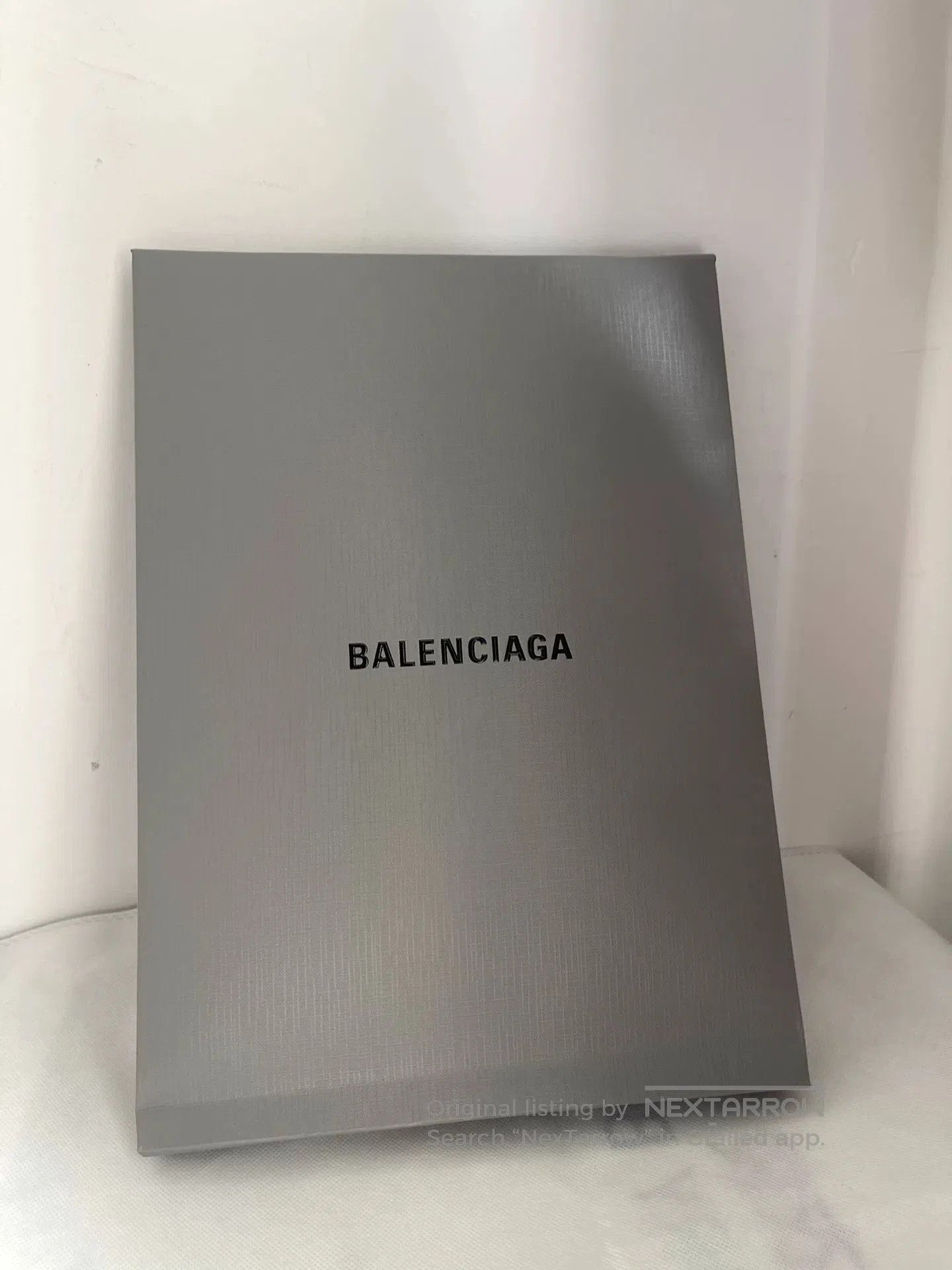Balenciaga balenciaga qixi crest long sleeve shirt. Size US M / EU 48-50 / 2 - 5 Thumbnail