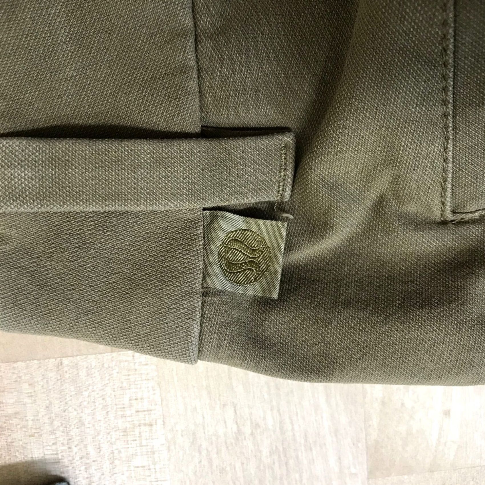 Lululemon Lululemon Commission Slim-Fit Pants Olive Green Mens Technical Chino Flawed Size 28" / US 6 / IT 42 - 8 Thumbnail