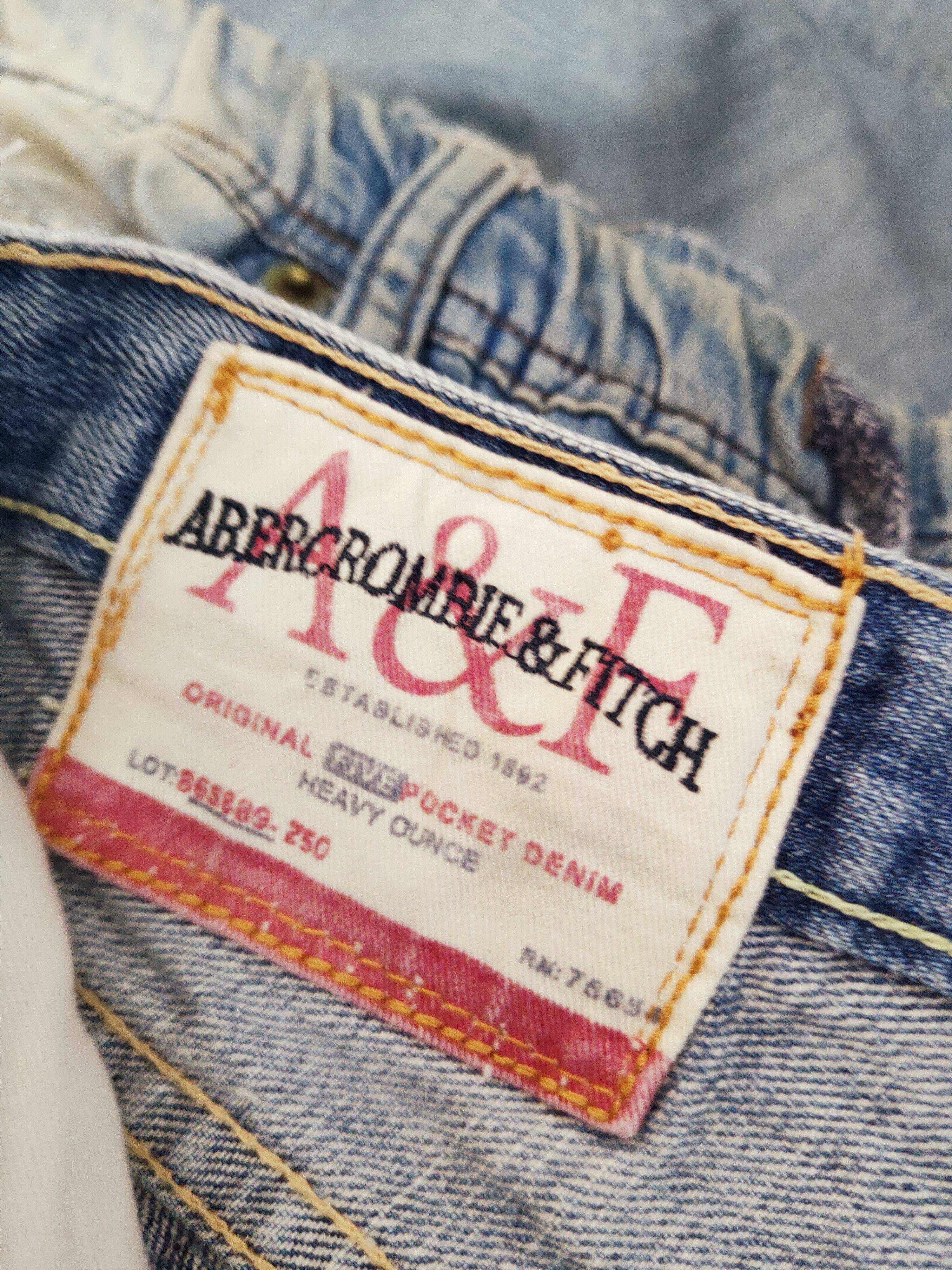 Abercrombie & Fitch × Vintage Vintage Abercrombie&Fitch Blue Distressed Ripped Jeans Size 33" - 19 Thumbnail