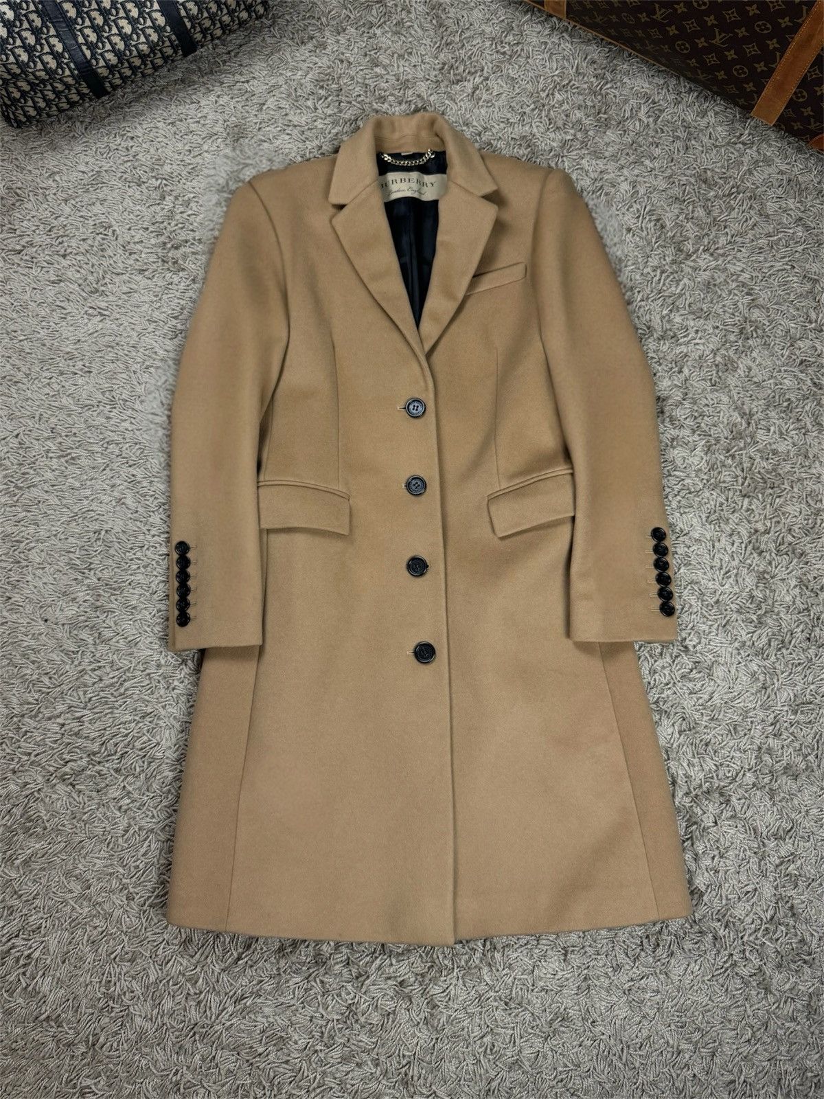 Burberry Cashmere coat Burberry Camel original streetwear luxury item Size S / US 4 / IT 40 - 1 Thumbnail
