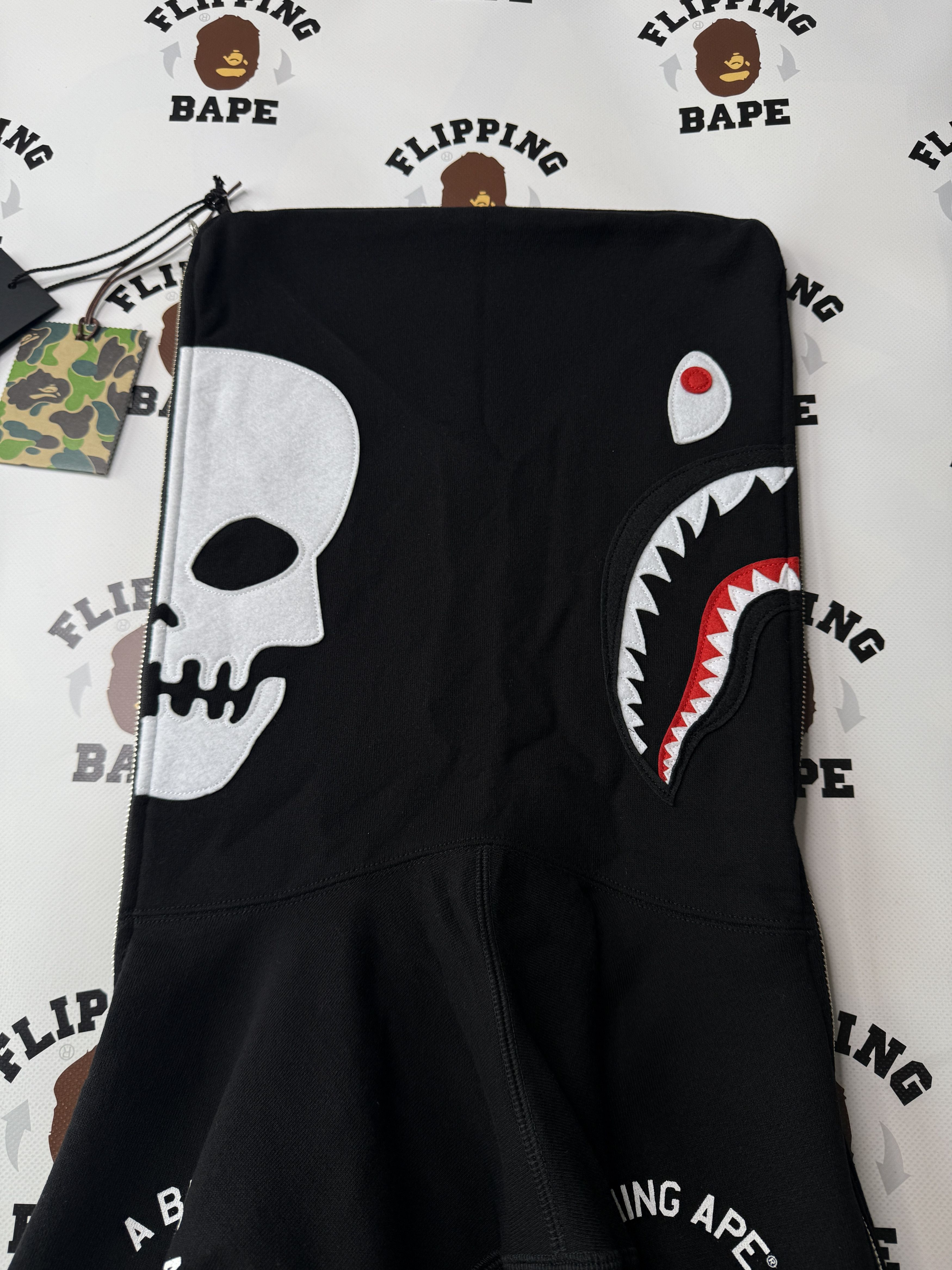 Bape × Neighborhood BAPE X NBHD TWO FACE HALF ZIP PULLOVER HOODIE Size US L / EU 52-54 / 3 - 4 Thumbnail