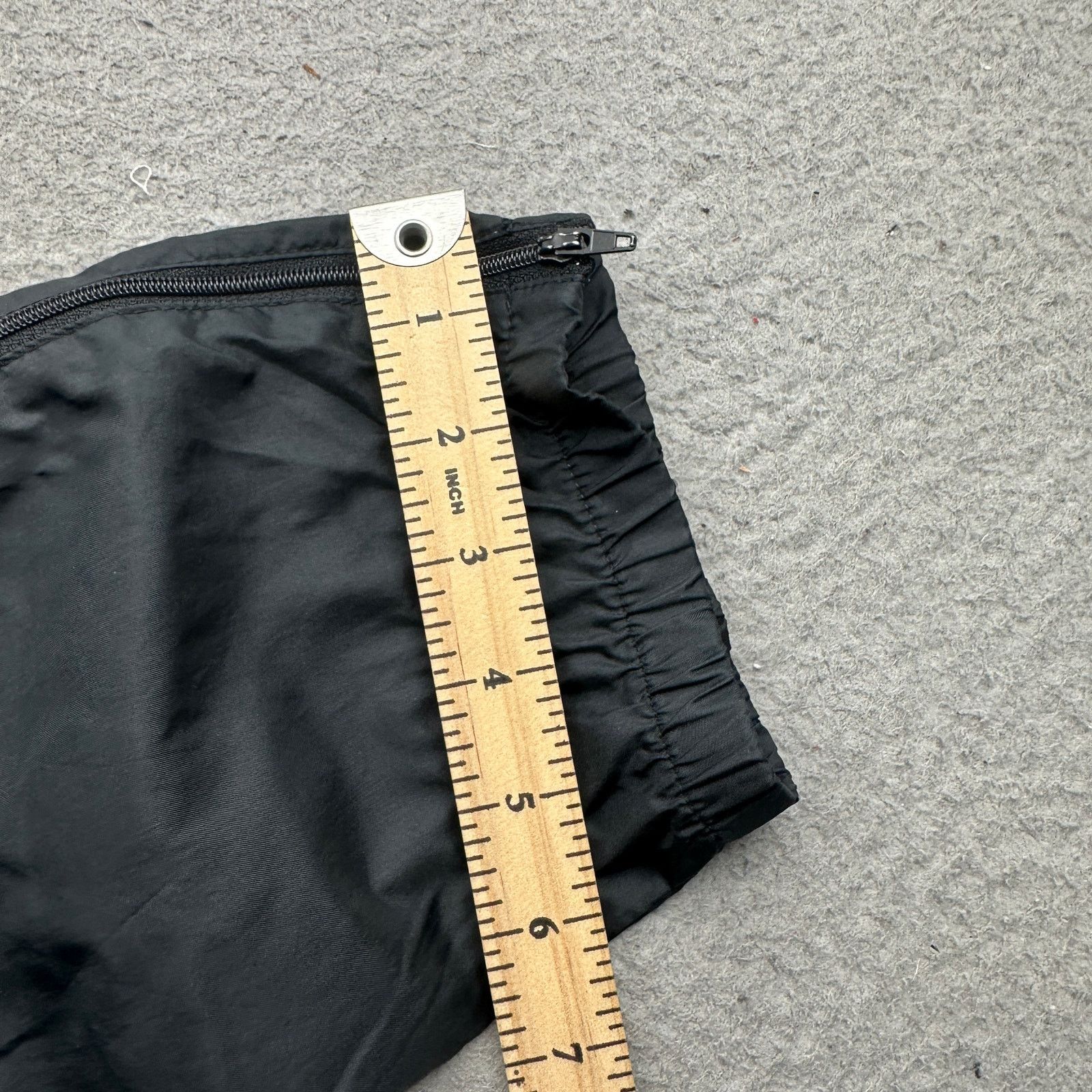 Nike Vintage 90s Nike Gray Tag Windbreaker Pants Mens Large Black Size US 35 - 3 Thumbnail