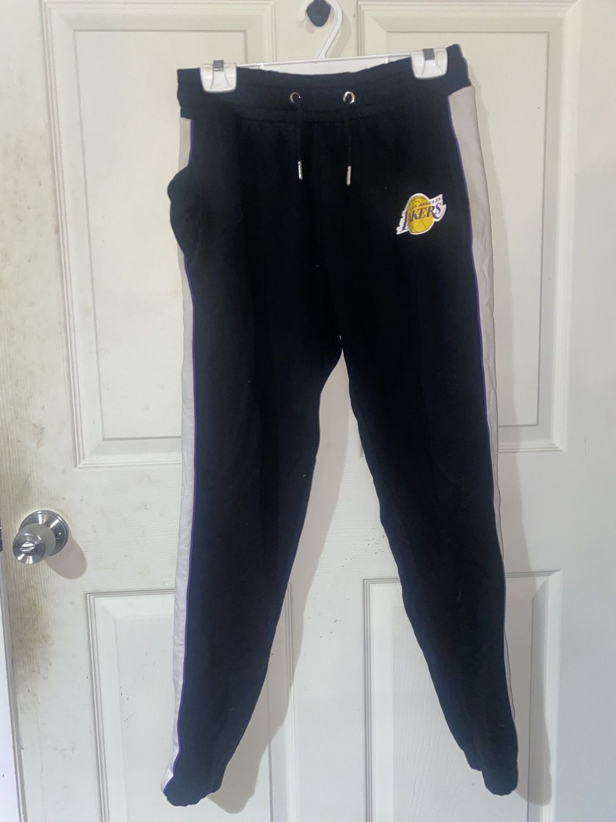 NBA × Vintage Casual Lakers Pants Size US 29 - 1 Thumbnail