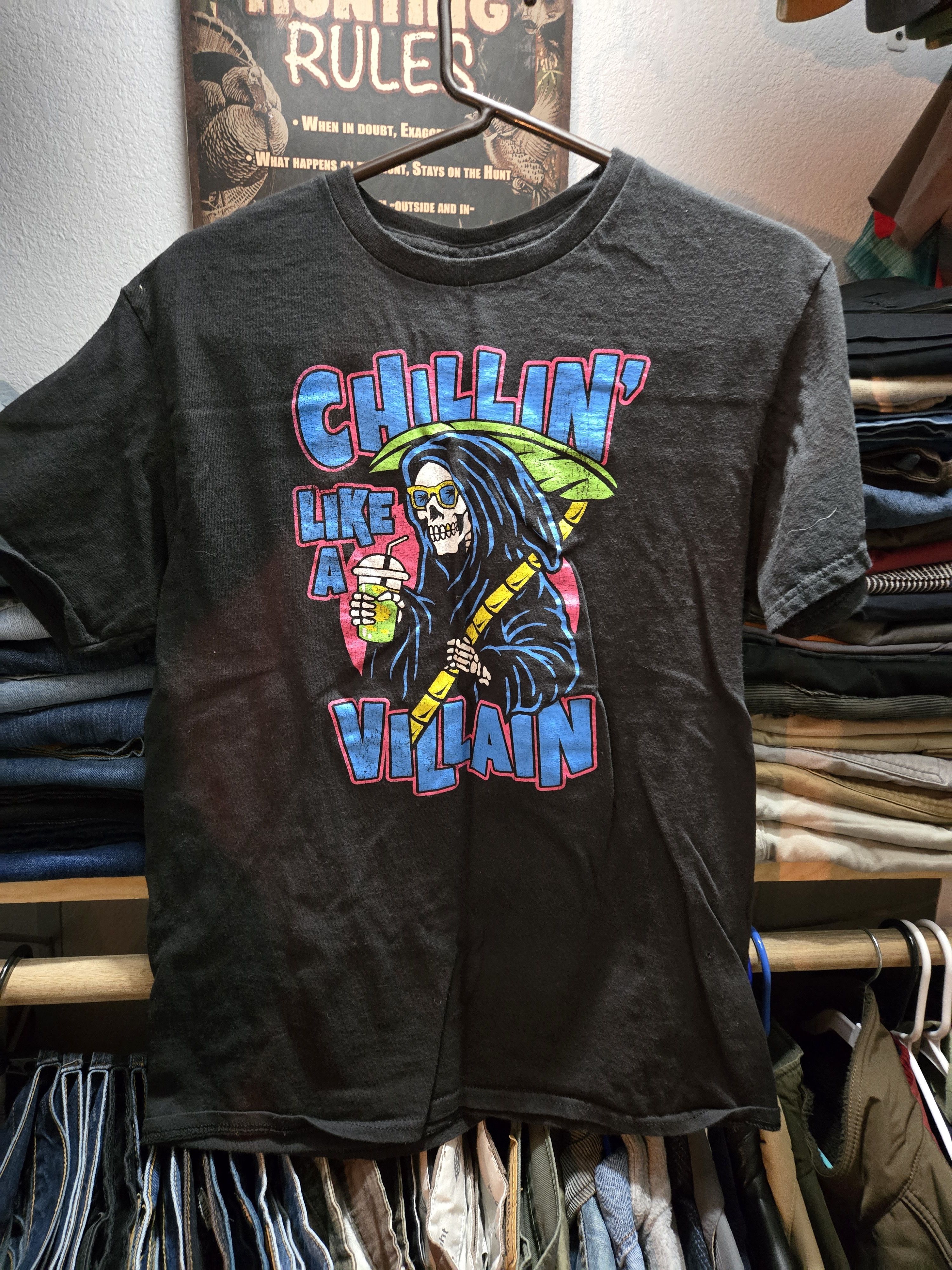 Other Dom, chillin like a villain reaper t Size US M / EU 48-50 / 2 - 1 Thumbnail