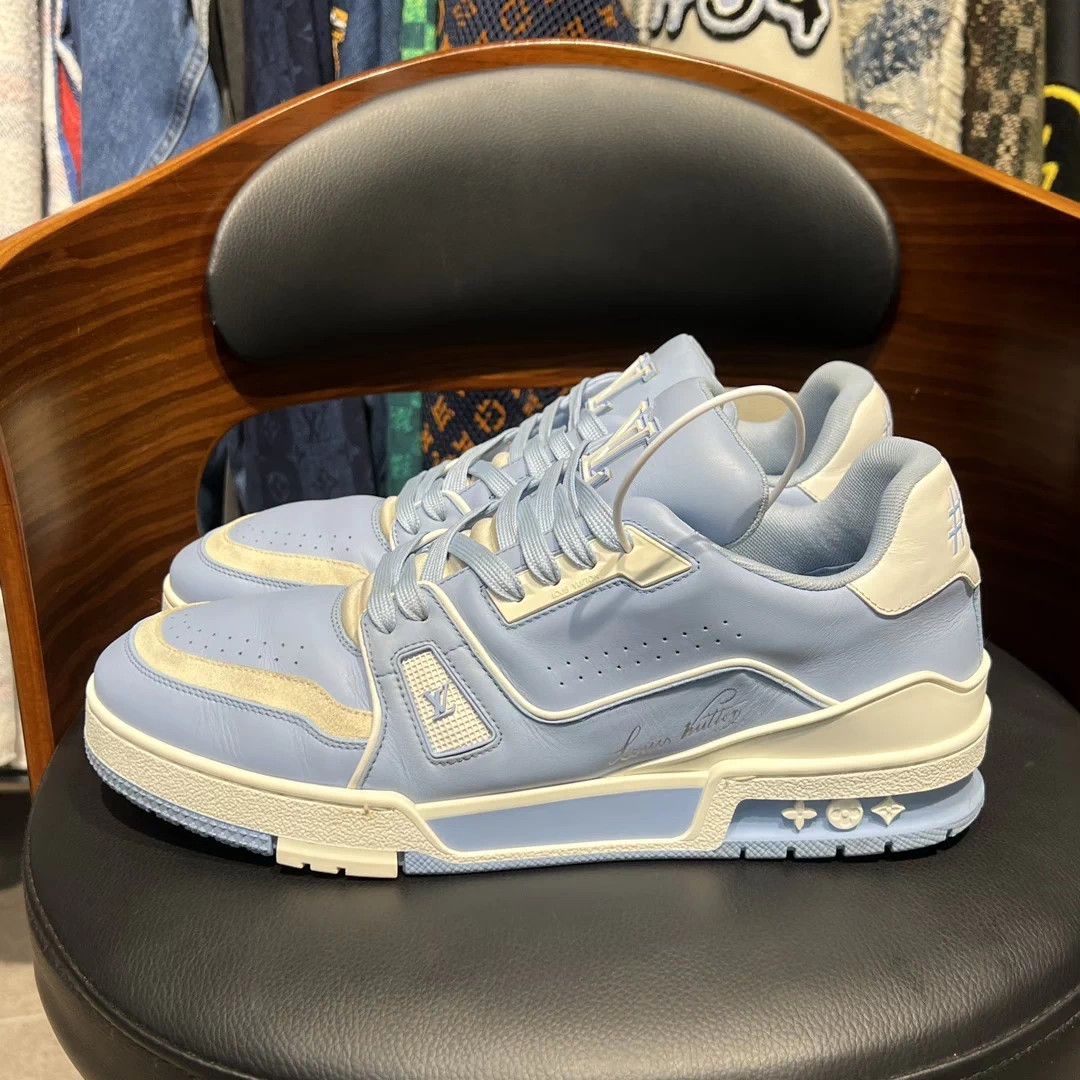 Louis Vuitton LV Trainer Cloud Blue & White 8.5 54 Heel Excellent Size US 8.5 / EU 41-42 - 4 Thumbnail