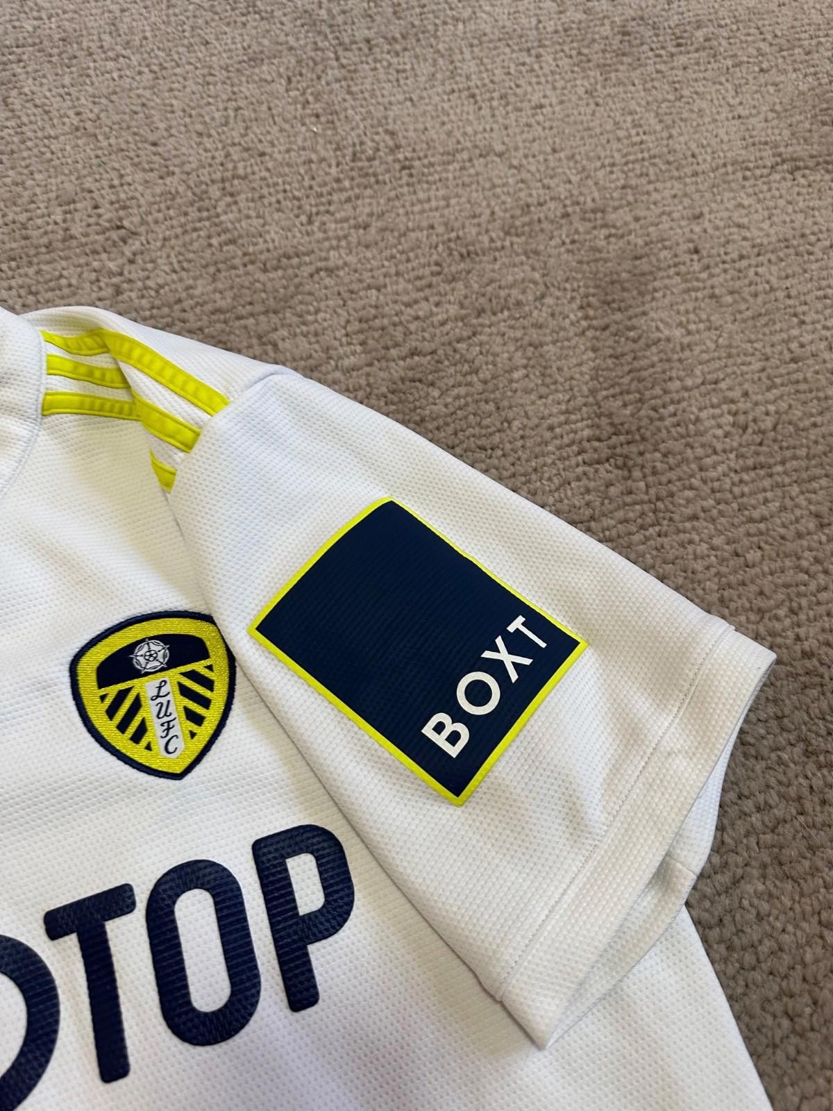 Adidas LEEDS UNITED 2021/2022 FOOTBALL SOCCER SHIRT JERSEY ADIDAS Size US L / EU 52-54 / 3 - 5 Thumbnail