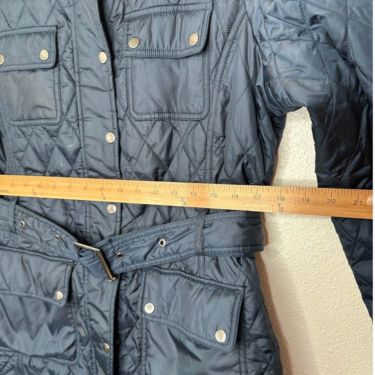 Banana Republic Banana Republic Navy Diamond Quilt Belted Mock Neck Jacket L Size L / US 10 / IT 46 - 13 Thumbnail