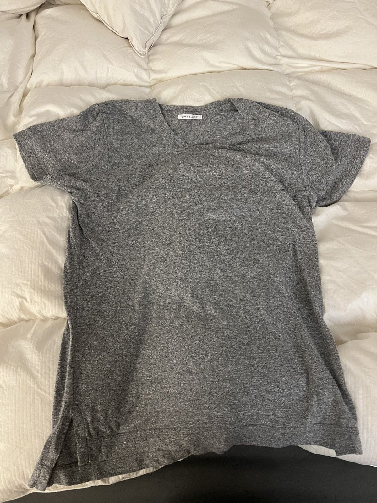 John Elliott John elliott grey t shirt size 4 mens Size US L / EU 52-54 / 3 - 1 Thumbnail