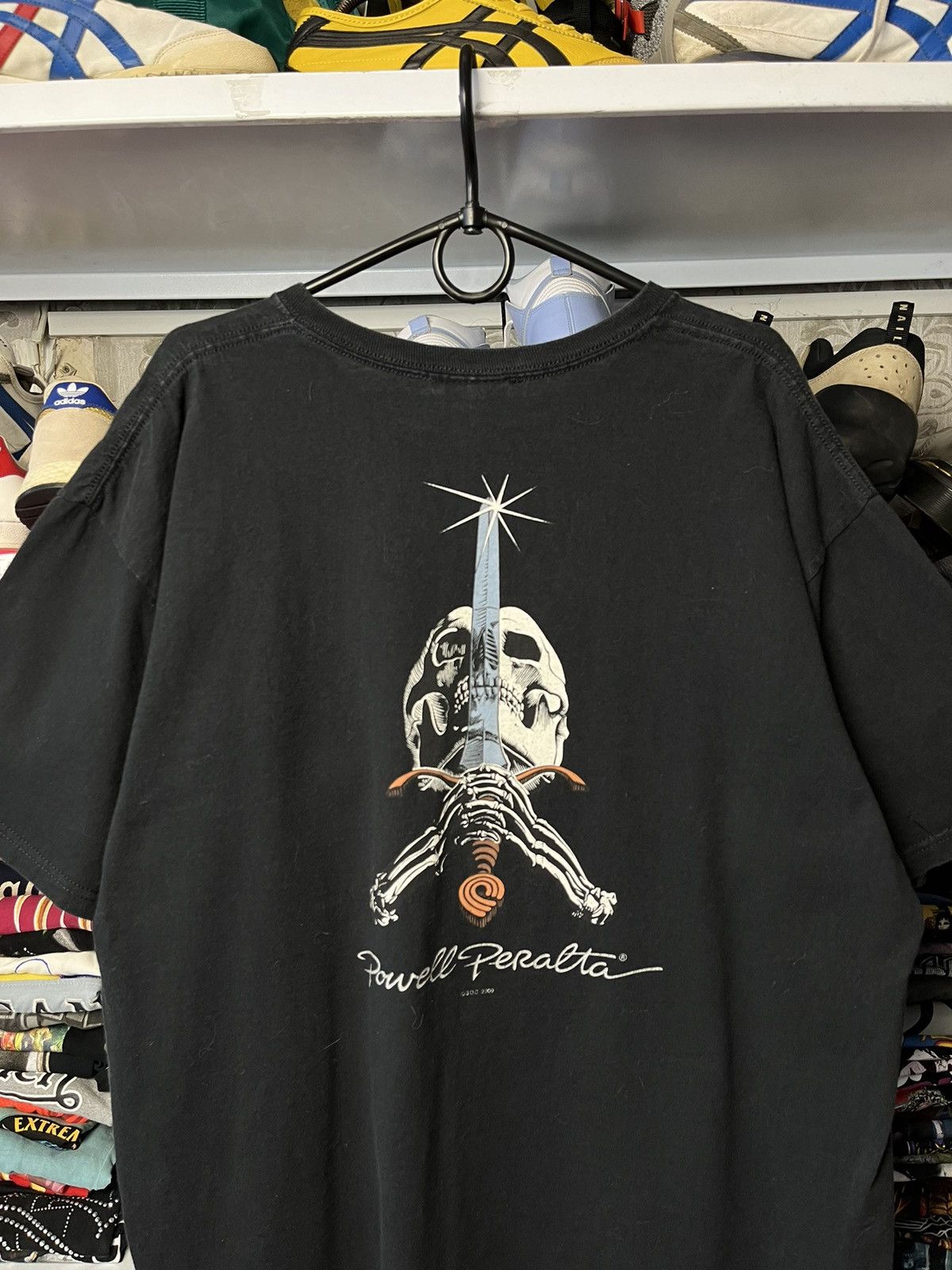 Powell Peralta 2005 Powell Peralta Skateboards T-Shirt Fading Distressed Size US XL / EU 56 / 4 - 4 Thumbnail