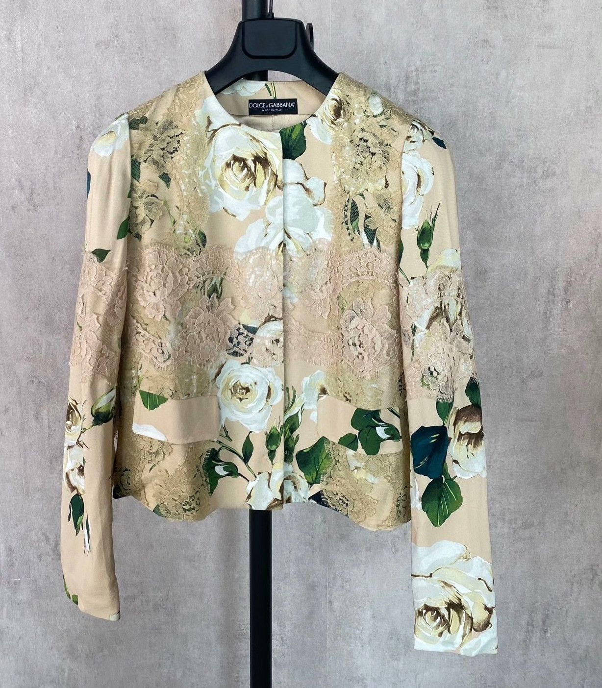 Dolce & Gabbana Dolce & Gabbana Classic Lily Women's Coat Size M / US 6-8 / IT 42-44 - 1 Thumbnail