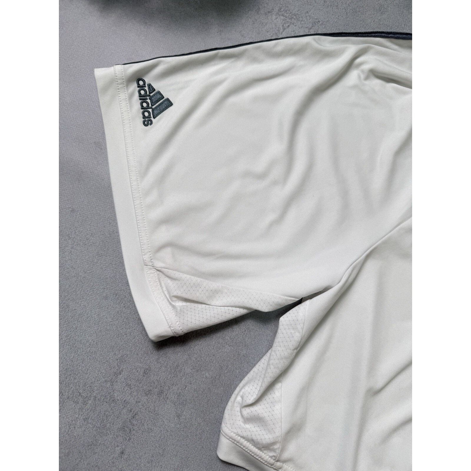 Adidas Adidas Real Madrid Soccer Shorts Football Size L White 2013 Size US 34 / EU 50 - 17 Thumbnail