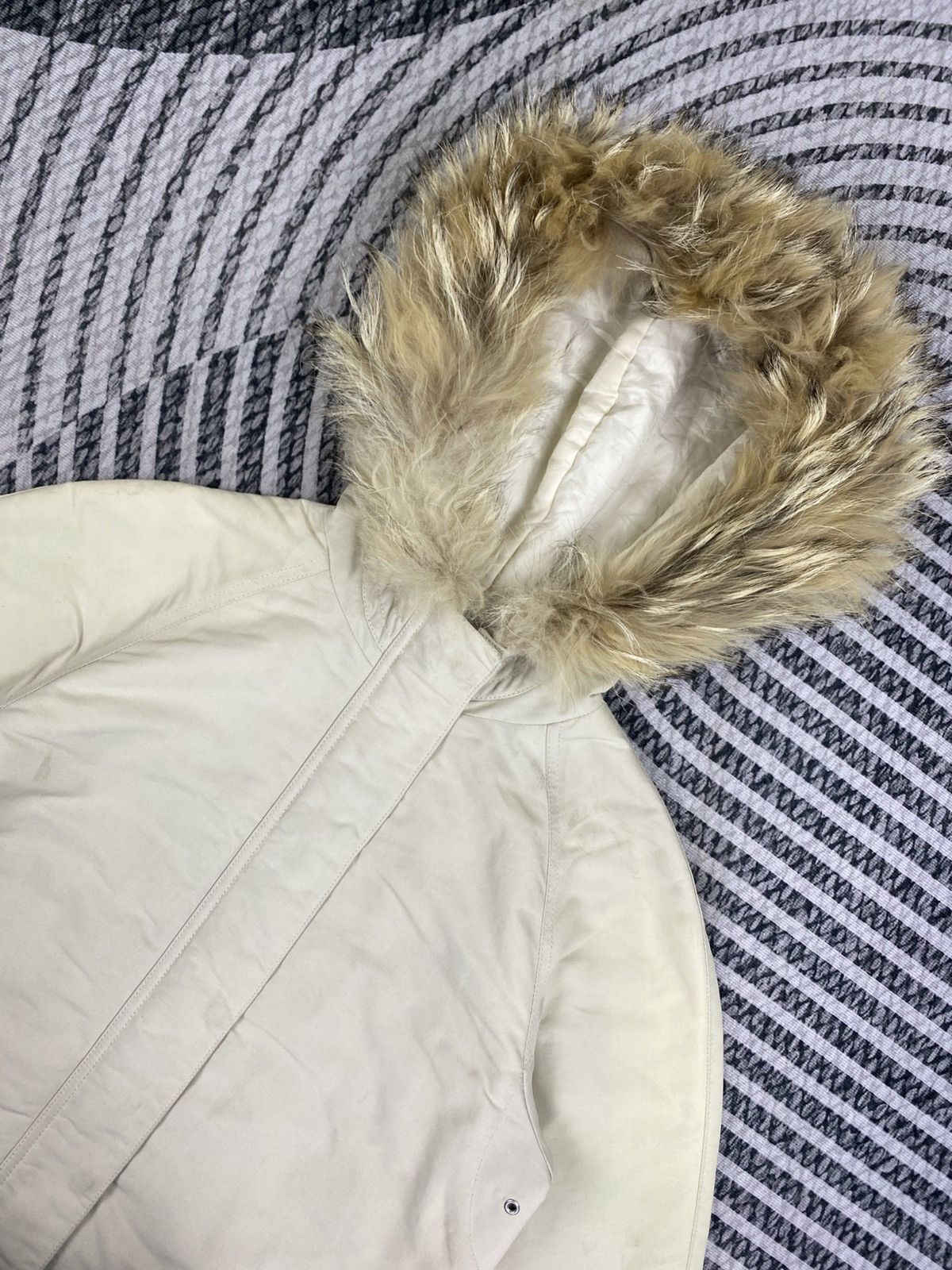 Japanese Brand Vintage Beating Heart Faux Fur Hooded Parka Jacket Size US M / EU 48-50 / 2 - 7 Thumbnail