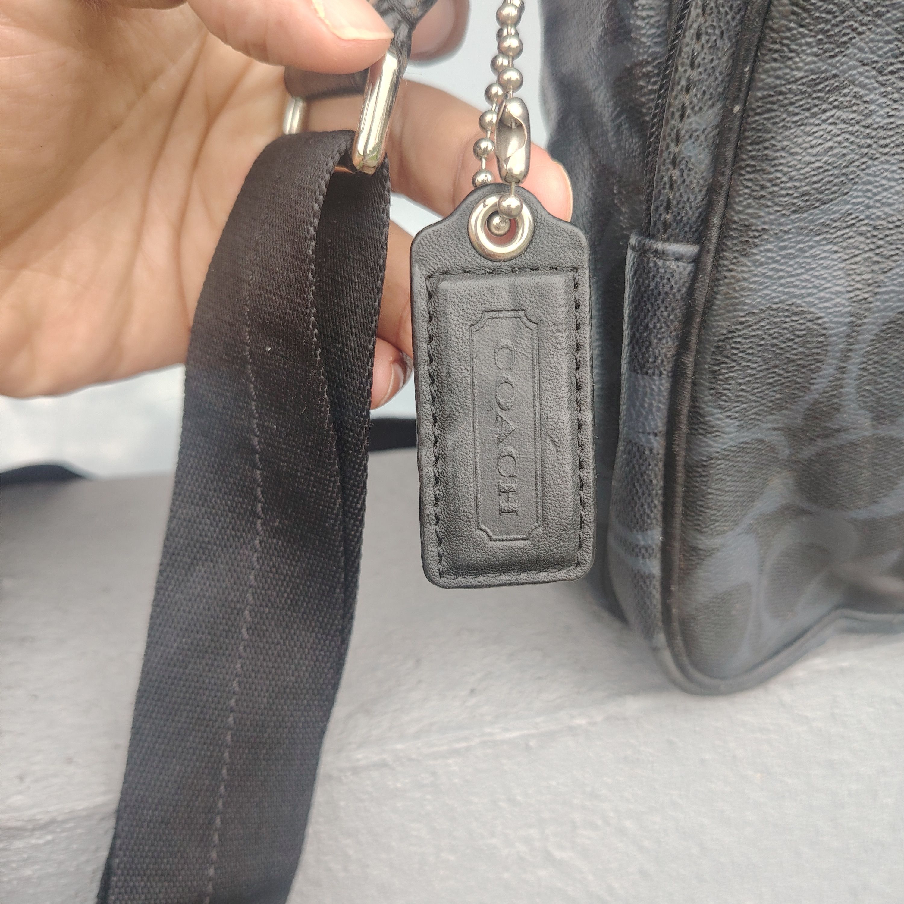 Coach Vintage Coach Signature Sling Bag Size ONE SIZE - 4 Thumbnail