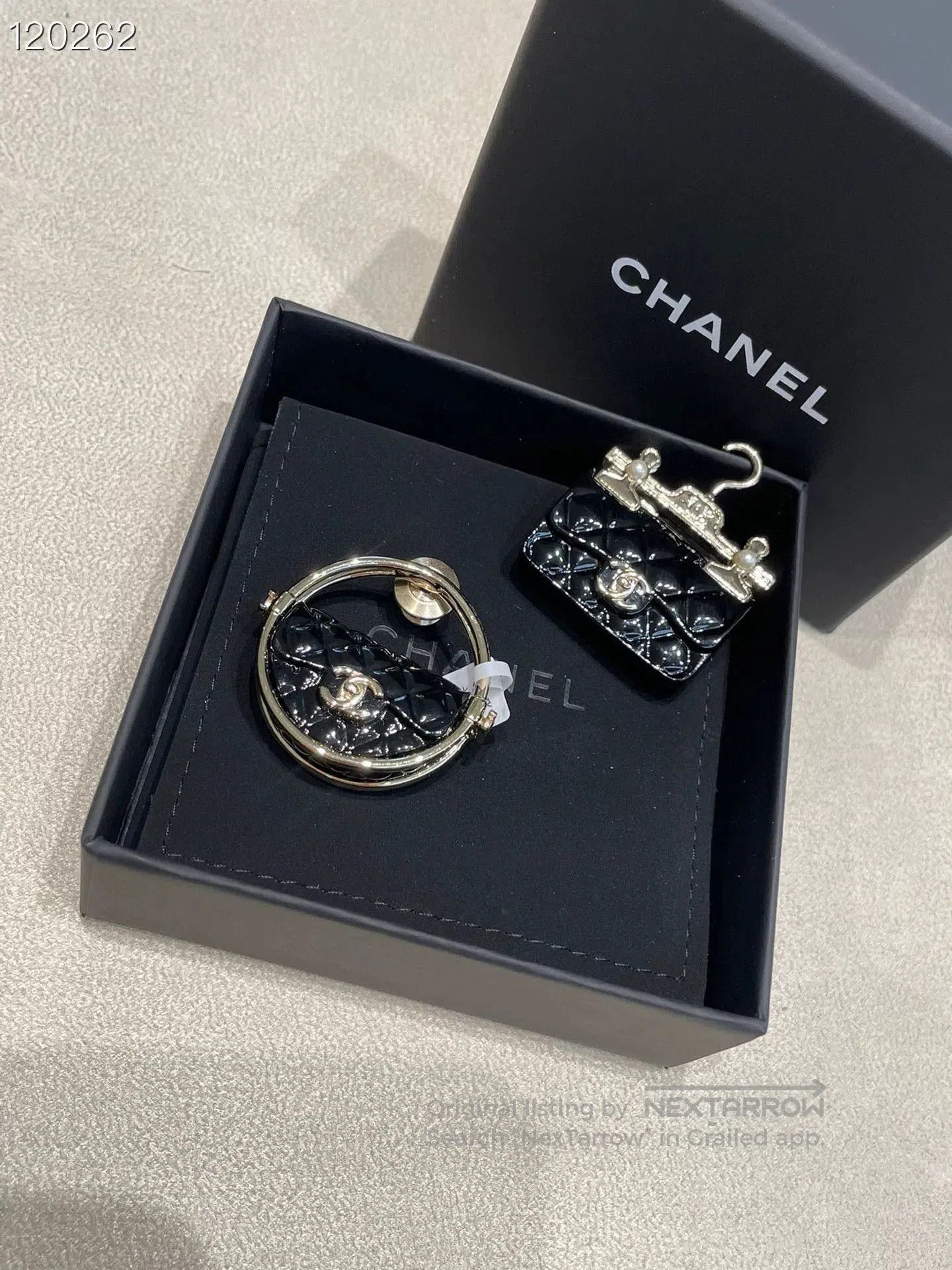 Chanel Chanel Black Bag Hanger Double C Brooch. Size ONE SIZE - 5 Thumbnail
