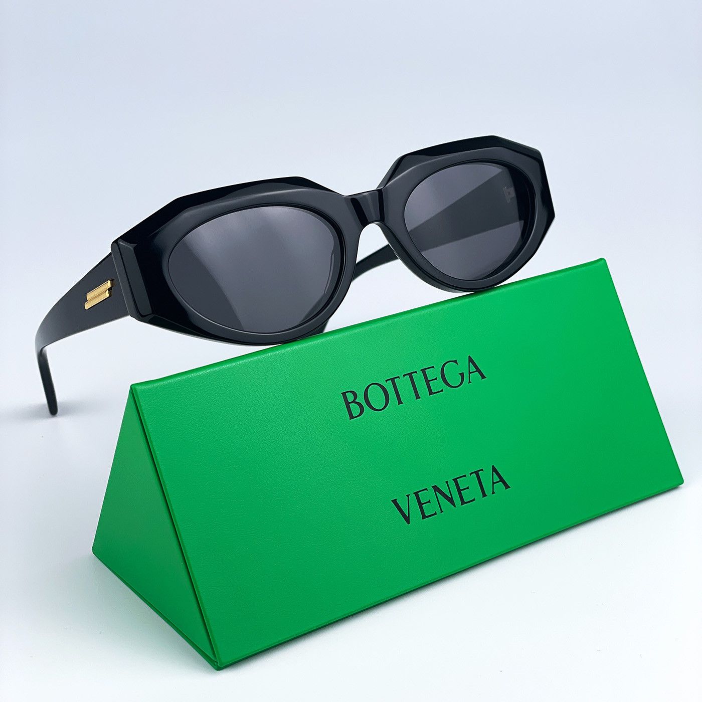 image of New Bottega Veneta Bv1031S 001 Geometric Women Sunglasses in Black/Gray