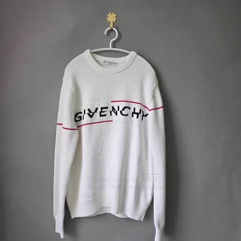 Givenchy Givenchy Mismatched Logo Knitwear Size US L / EU 52-54 / 3 - 1 Thumbnail