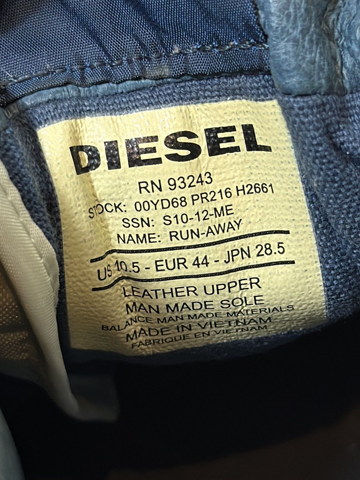 Diesel (SS10) RUN-AWAY LOW TOP Size US 10.5 / EU 43-44 - 11 Thumbnail