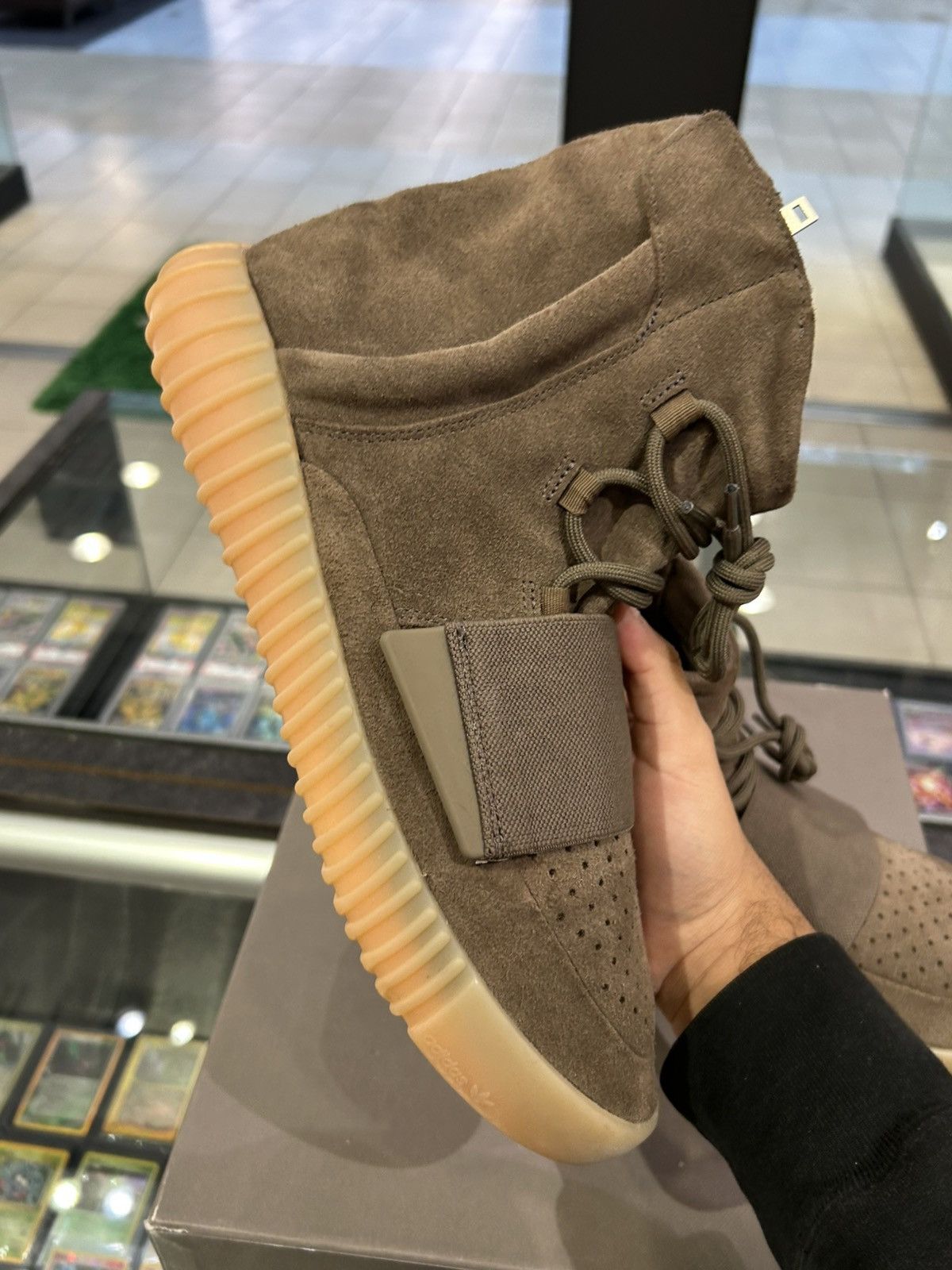 Yeezy Yeezy 750 Chocolate Size US 11 / EU 44 - 5 Thumbnail