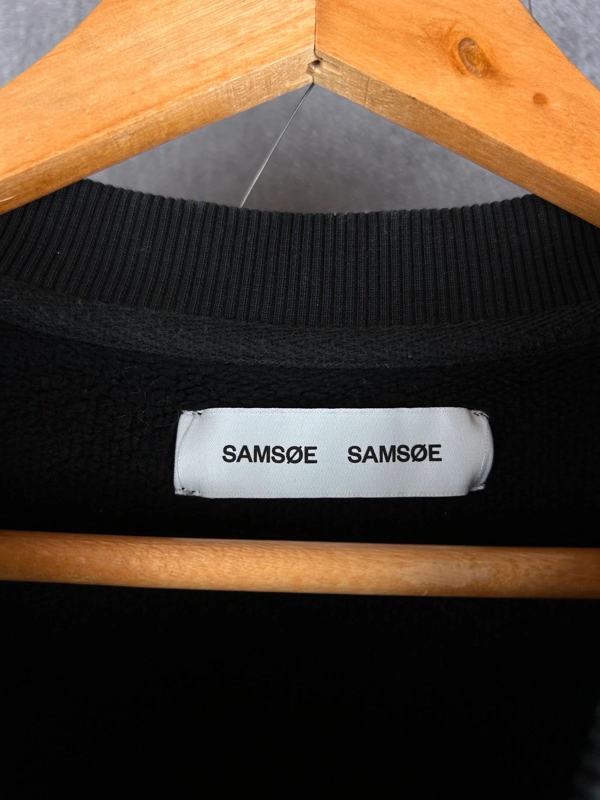 Designer × Samsoe Samsoe Samsoe Samsoe black crewneck mini logo print Size US L / EU 52-54 / 3 - 5 Thumbnail