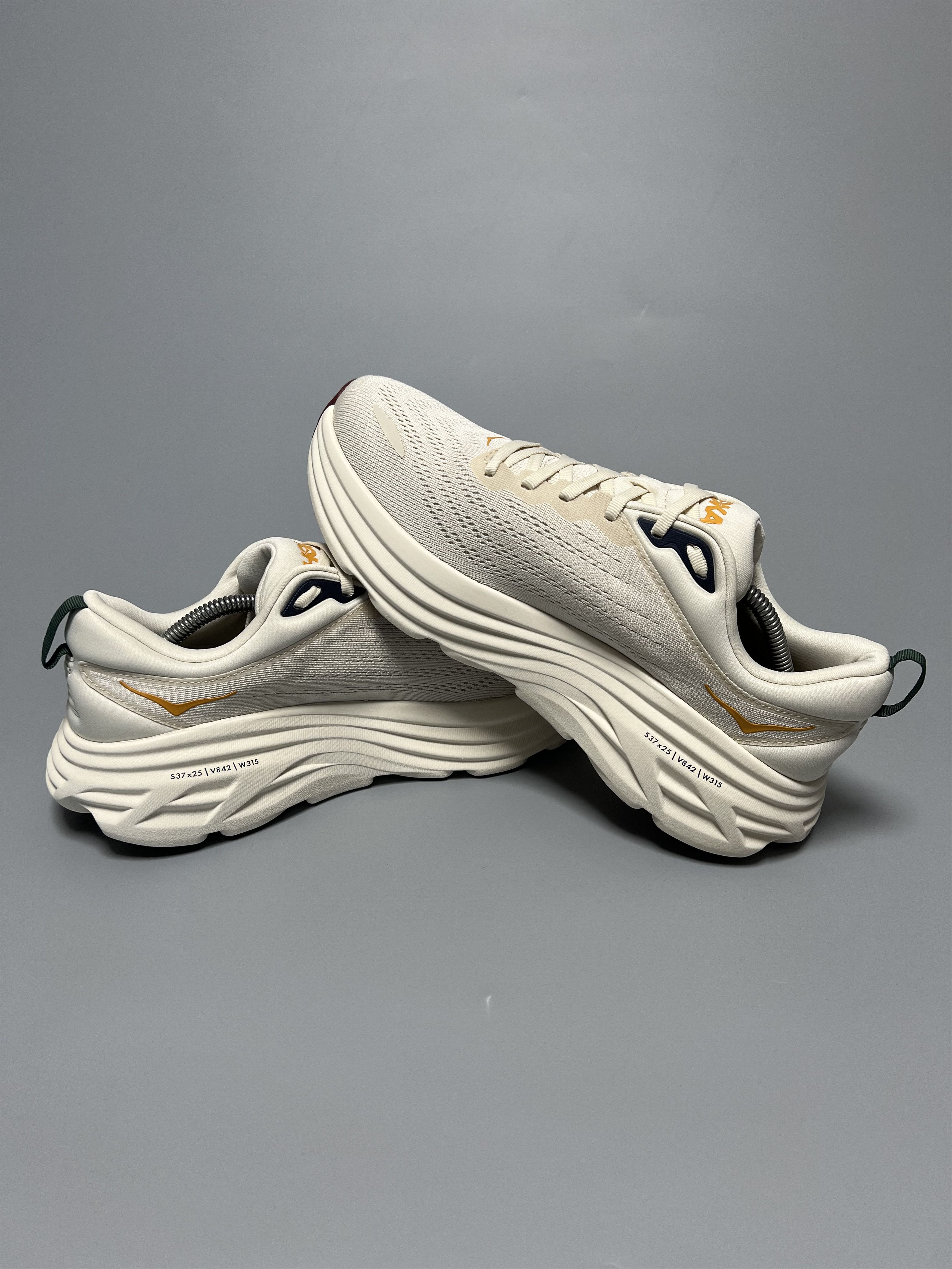 Hoka 10D Sample Hoka One One Bondi 8 Running Shoes Size US 10 / EU 43 - 5 Thumbnail