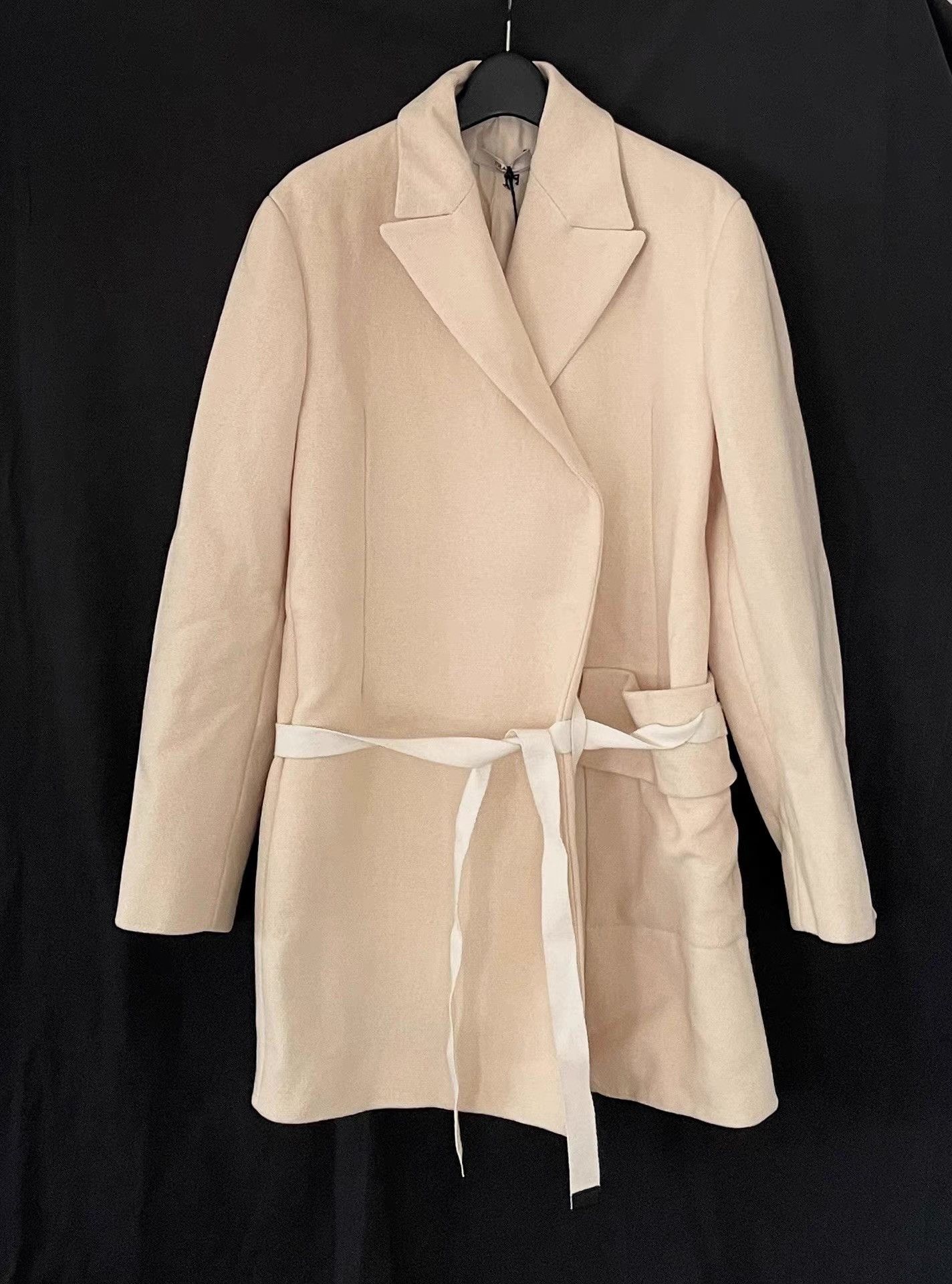 Prada Prada Women's Thick Wool Coat Ｑ21 Size L / US 10 / IT 46 - 1 Thumbnail
