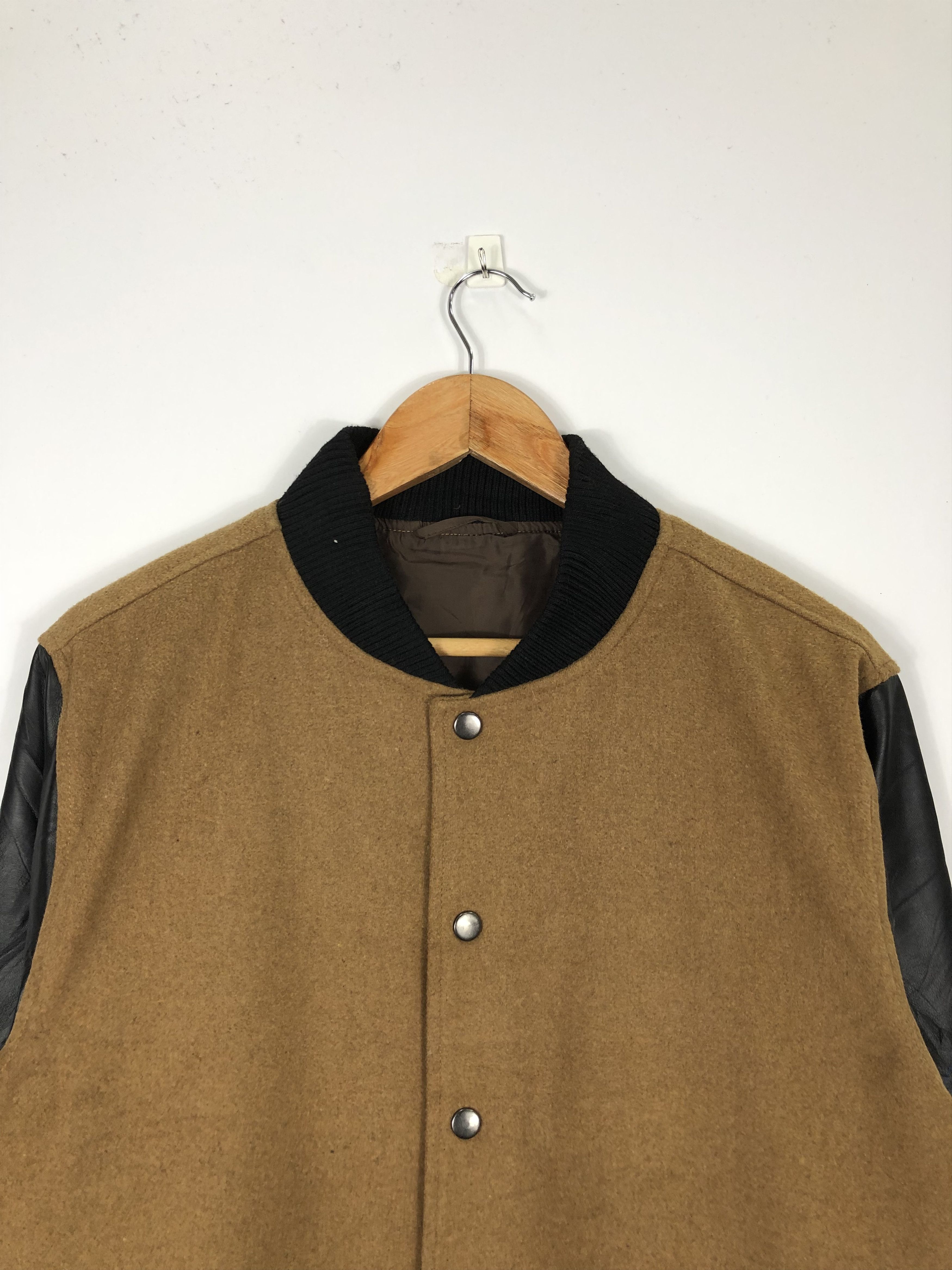 Japanese Brand Vintage Varsity Jacket Synthetic Leather Sleeve Japan V0177 Size US L / EU 52-54 / 3 - 2 Thumbnail