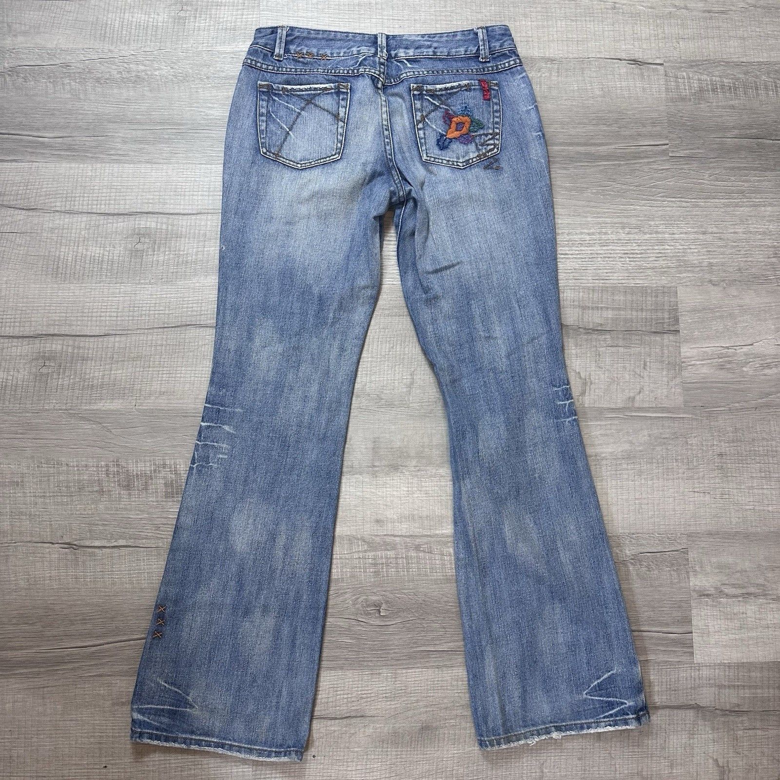 Billabong Y2K Boho Billabong Low Jeans Vintage 90's Flared Sz 7 30x32 Size 30" / US 8 / IT 44 - 8 Thumbnail