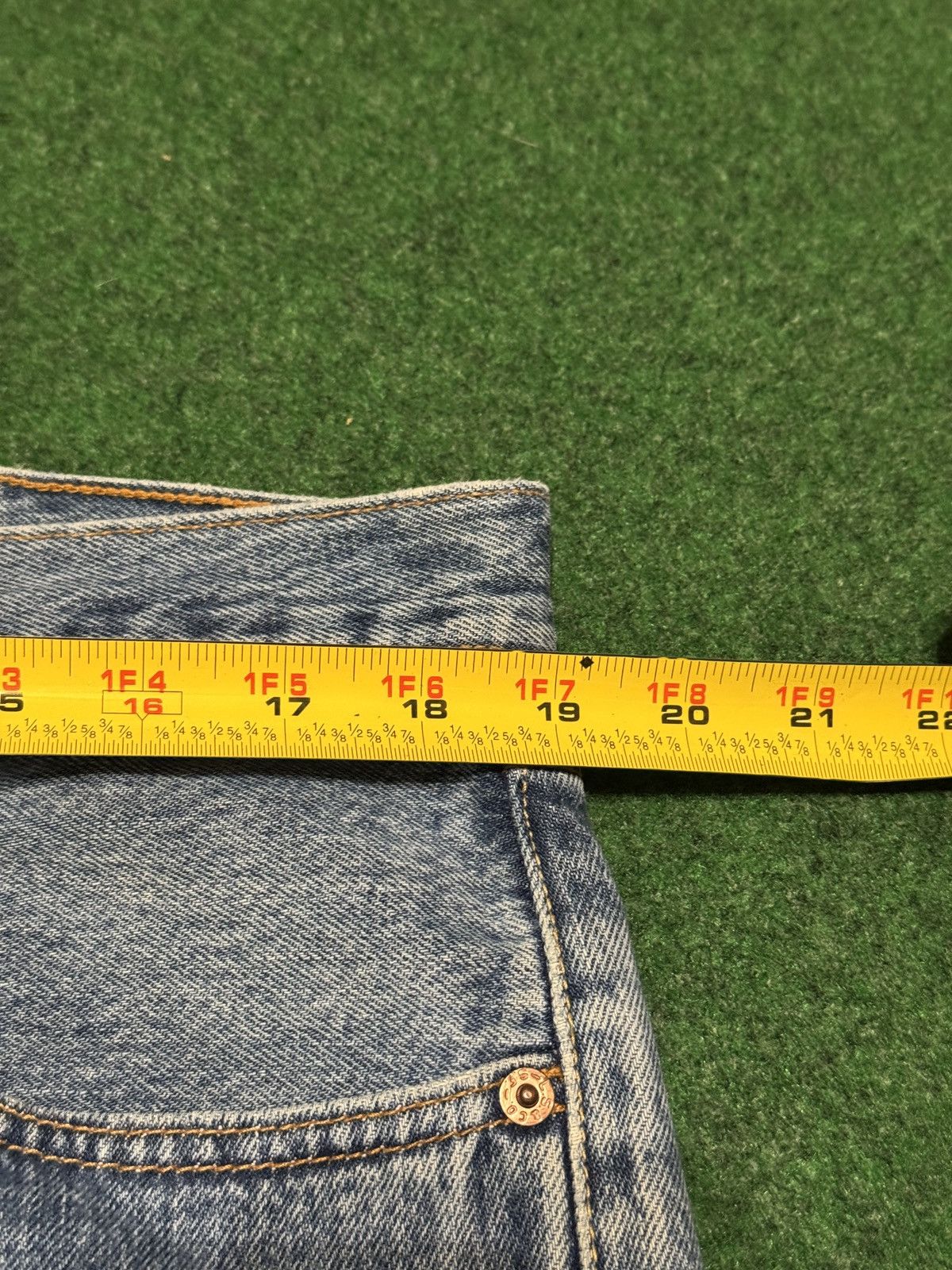 Levi's Vintage Clothing Levi’s 501 Straight 38x28 90s Y2K Denim Button Fly Jeans Size US 38 / EU 54 - 6 Thumbnail