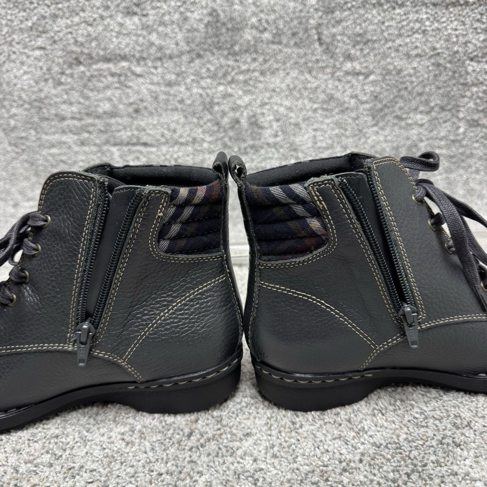 Clarks Clarks Boots Womens Size 7 Grunge Combat Ankle Leather Size US 7 / IT 37 - 10 Thumbnail
