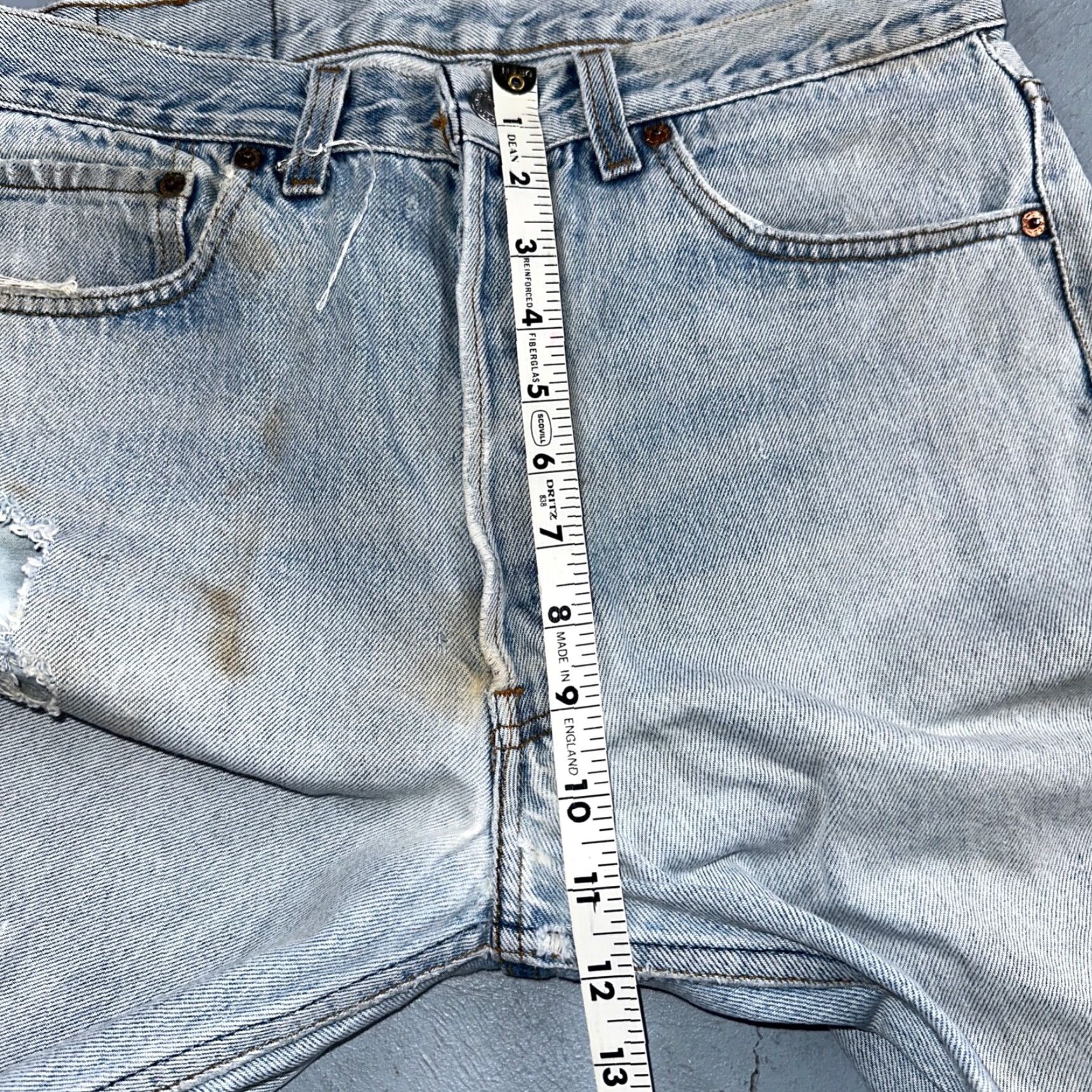 Levi's VINTAGE Levi's 501 Jeans - Levi's 501 Series - 34x36 - 90s USA - Light Blue Denim Straight Fit Men's Jeans Size US 34 / EU 50 - 7 Thumbnail