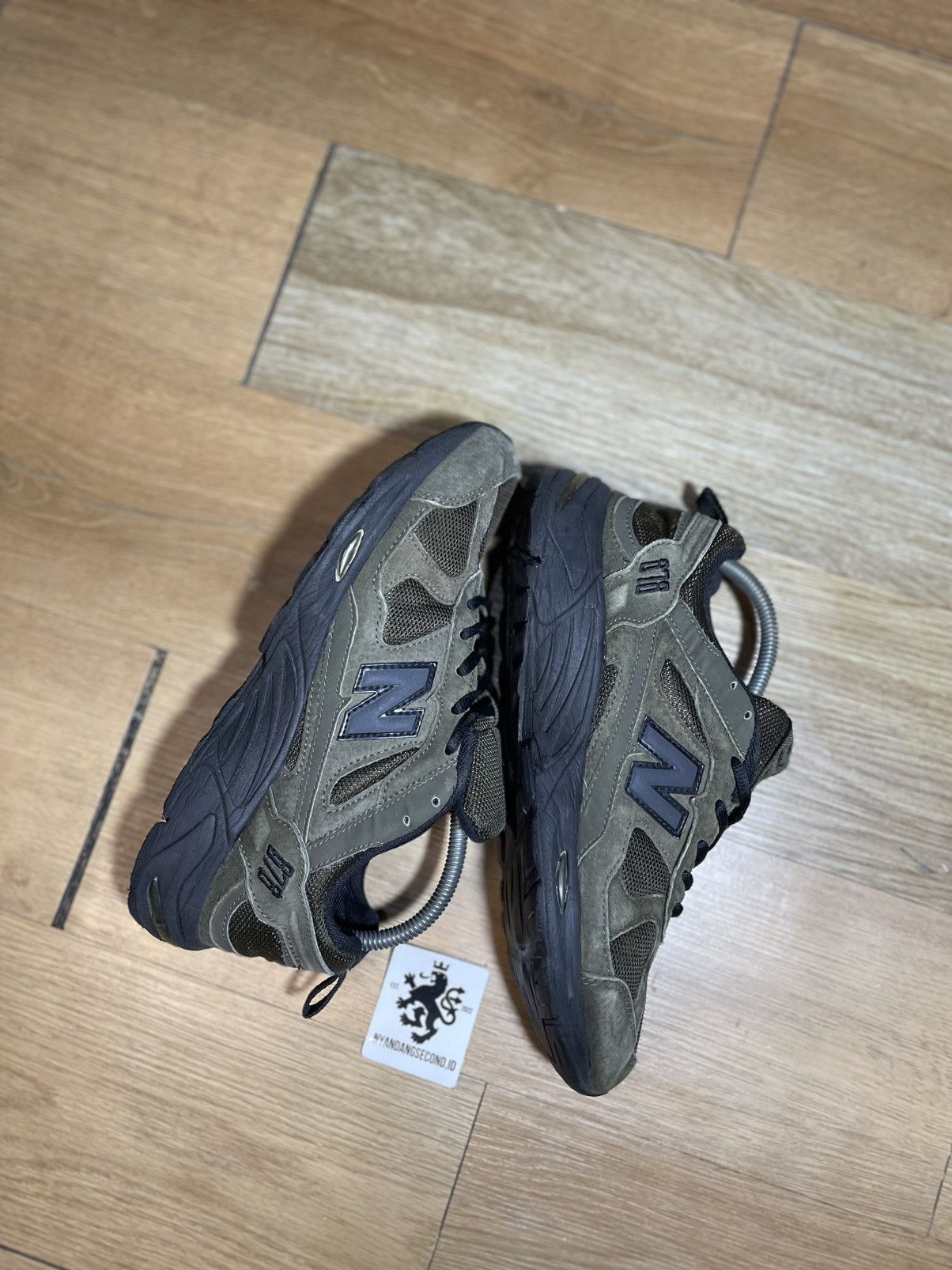New Balance NEW BALANCE 878 Size US 8 / EU 41 - 2 Thumbnail