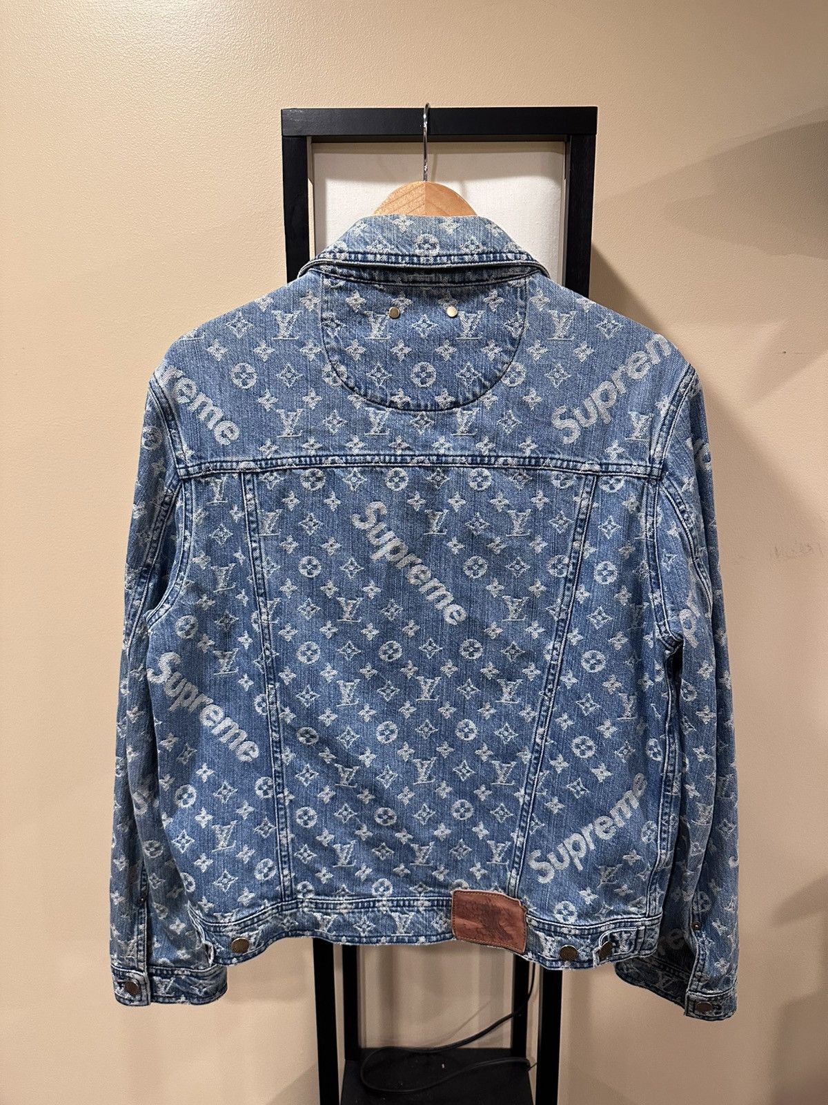 Louis Vuitton × Supreme Louis Vuitton x Supreme SS17