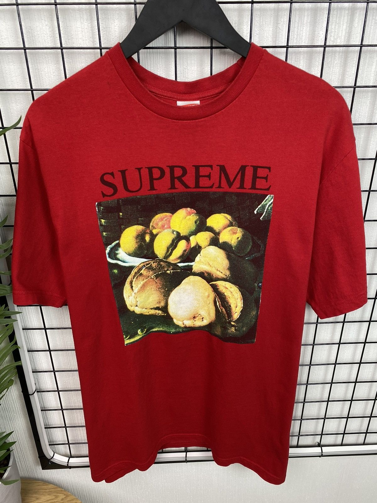 Supreme Supreme Still Life Tee (FW18) L size red Men’s L Hype OG Size US L / EU 52-54 / 3 - 5 Thumbnail