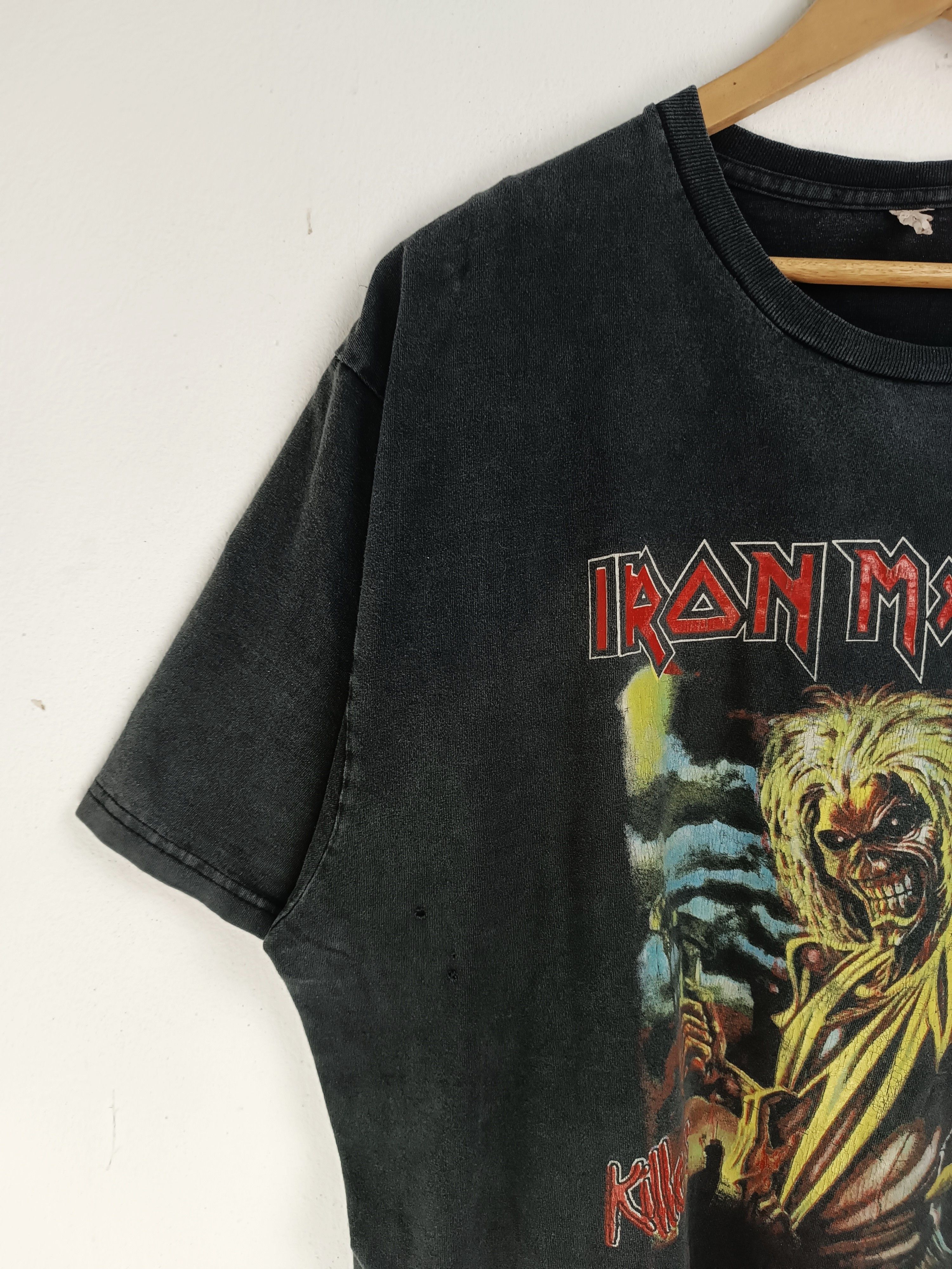 Band Tees THRASHED FADED VINTAGE IRON MAIDEN KILLERS METAL VERY RARE Size US XXL / EU 58 / 5 - 5 Thumbnail