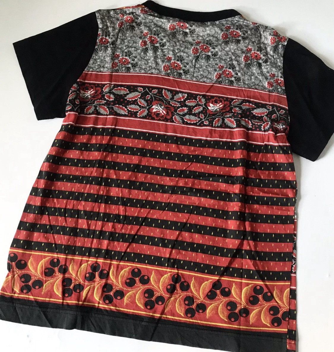 Comme des Garcons Tricot cdg AD2016 flowers print tee Size US S / EU 44-46 / 1 - 3 Thumbnail