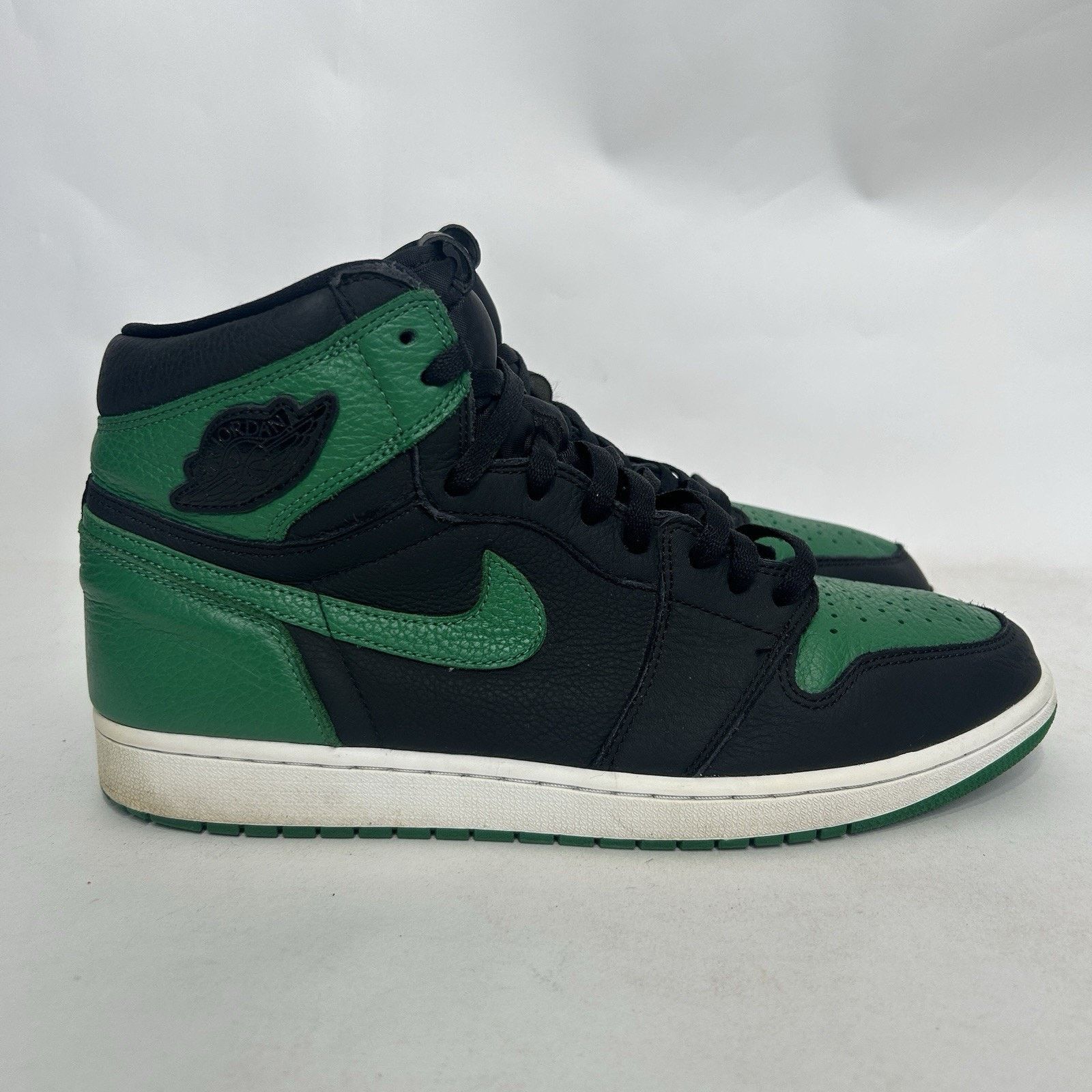 Jordan Brand Nike Air Jordan 1 Retro High OG “Pine Green 2.0/Black Green” Size US 13 / EU 46 - 4 Thumbnail
