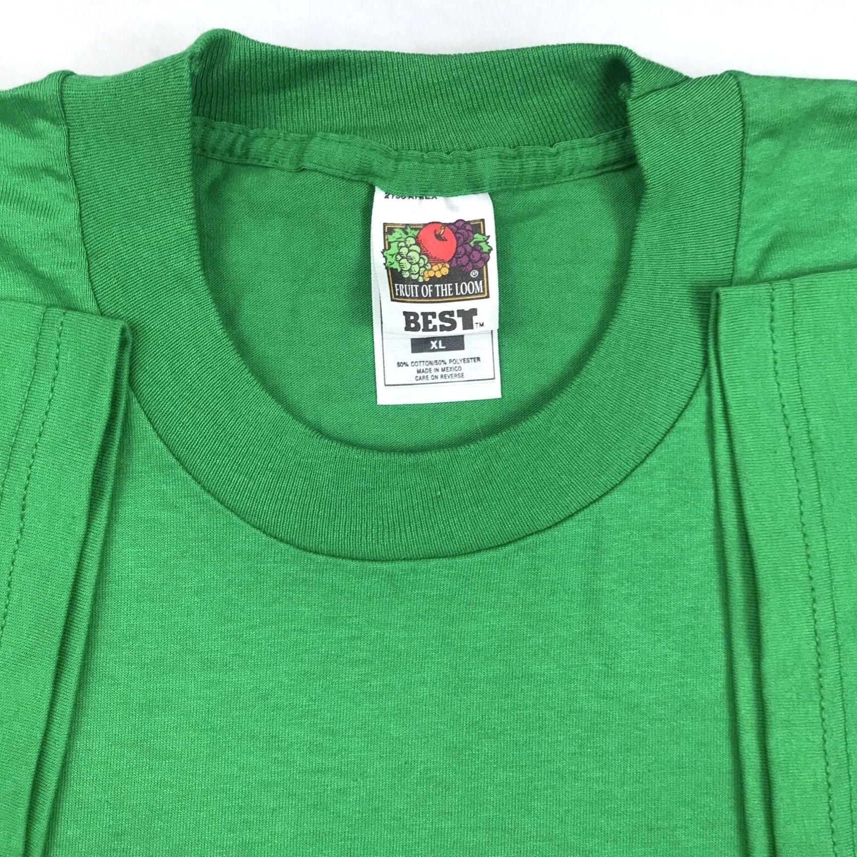 Fruit Of The Loom VINTAGE FRUIT OF THE LOOM T-Shirt Men XL Green 90s 80s Kelly Crew Neck Short Sleeve Cotton Polyester Smooth Soft Thin NOS Vintage Shirt Size US XL / EU 56 / 4 - 7 Thumbnail