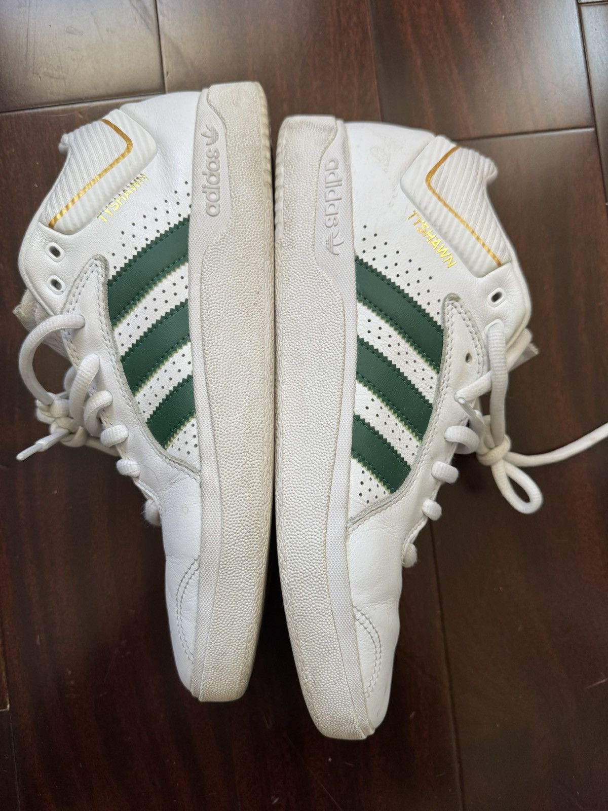 Adidas Adidas Tyshawn Low White & Green Shoes Size US 10 / EU 43 - 1 Thumbnail
