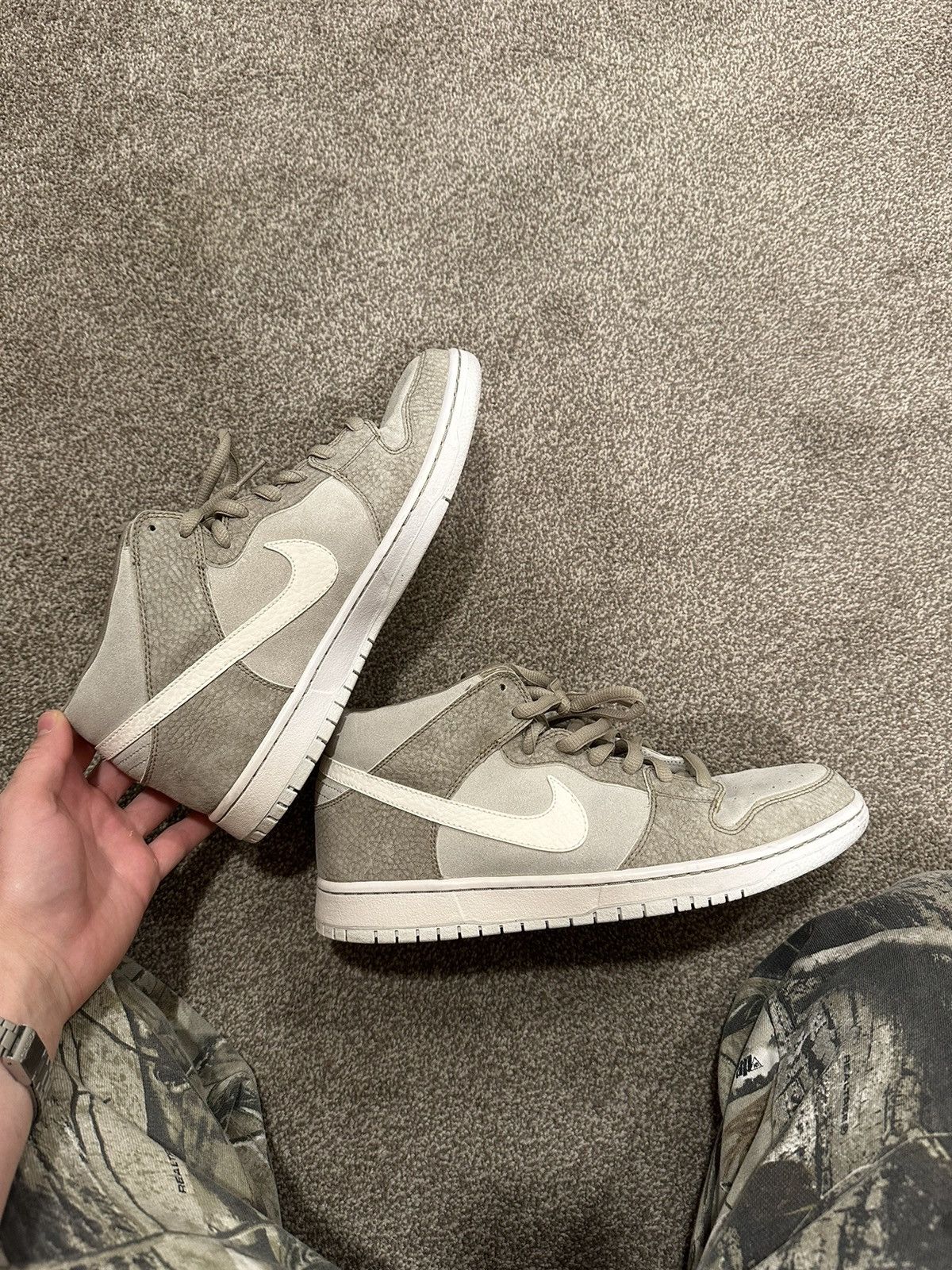 Nike Nike SB Dunk Mid Pro khaki/light stone 2012 Size US 10.5 / EU 43-44 - 6 Thumbnail