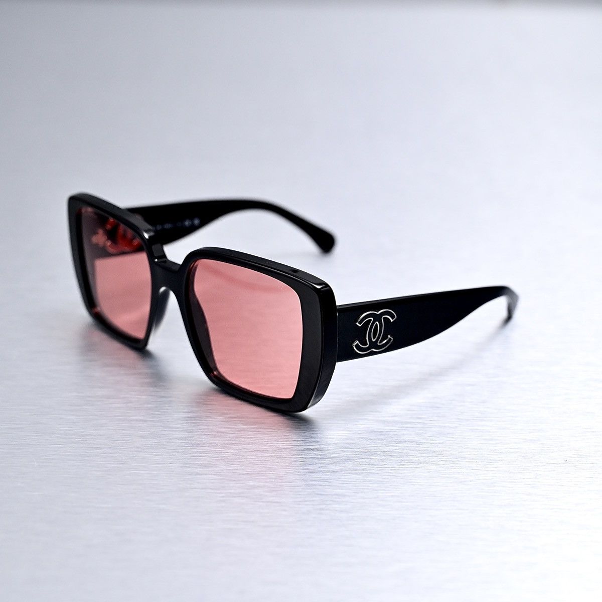 Chanel CHANEL 0CH5541 1231D7 SUNGLASSES Size ONE SIZE - 1 Thumbnail