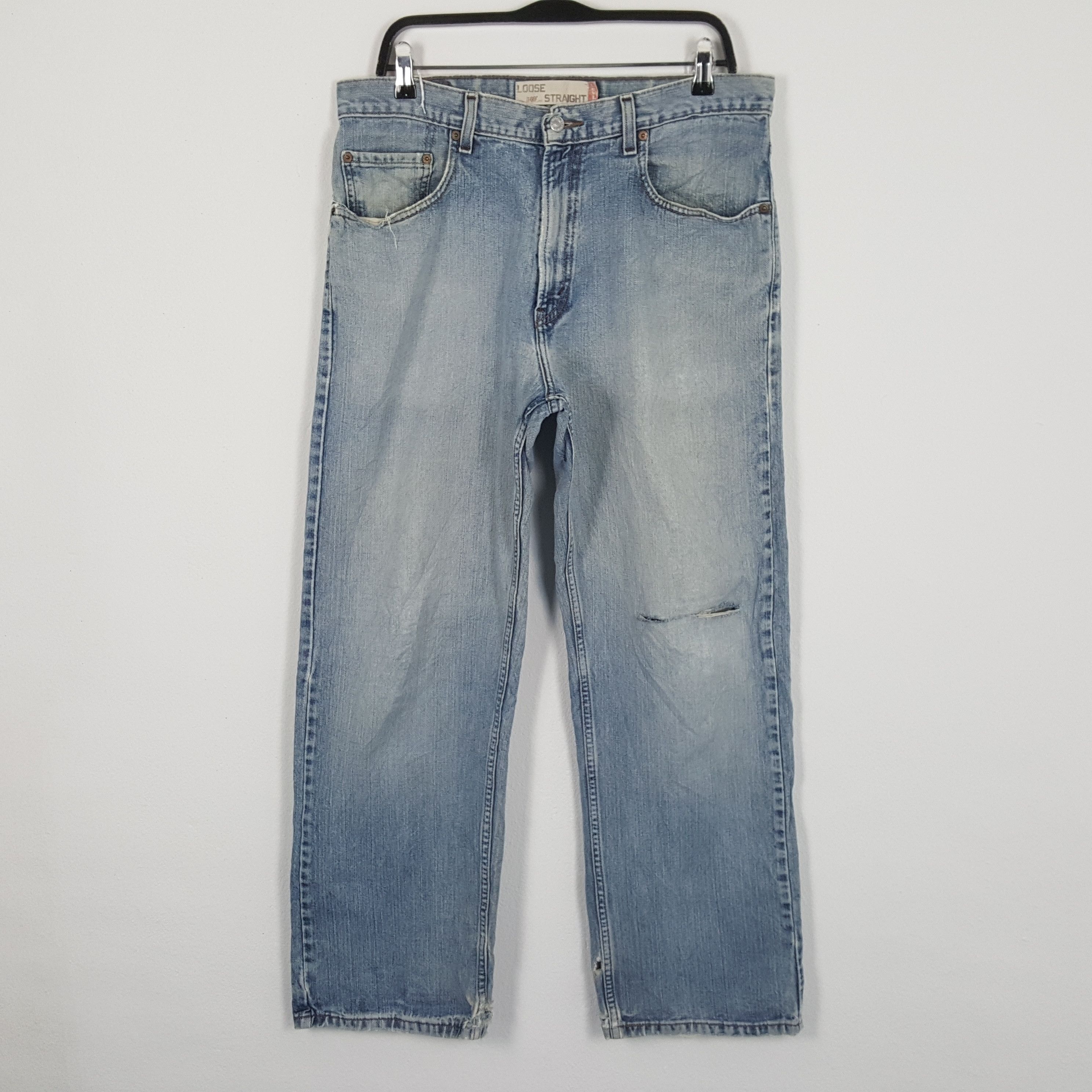 LEVIS Distressed Jeans Daily Streetwear Style