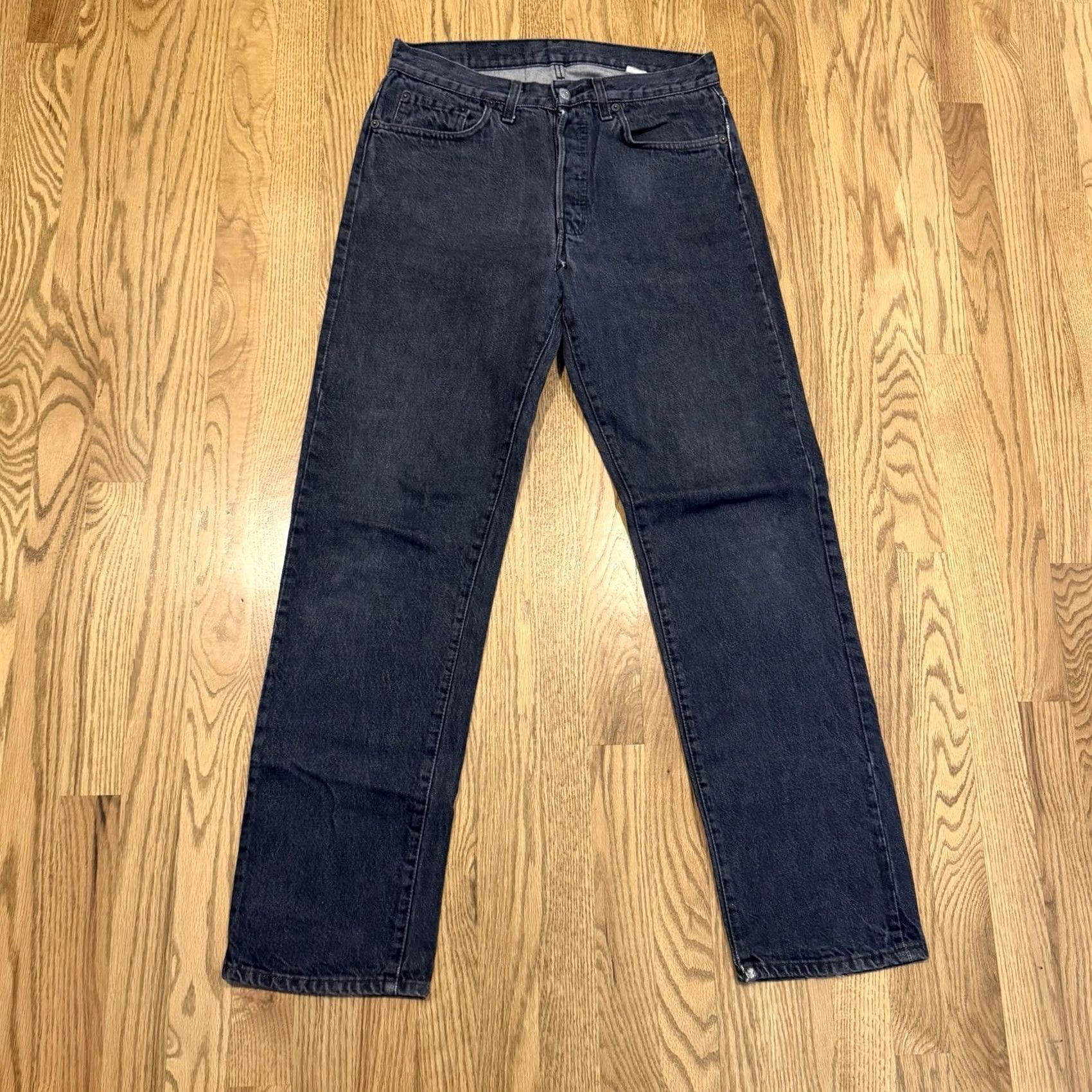 Levi's VINTAGE Levi's 501 Jeans Button Fly Denim 30x31 Black 80s 90s Levis Mens Regular Straight vintage Size US 30 / EU 46 - 2 Thumbnail