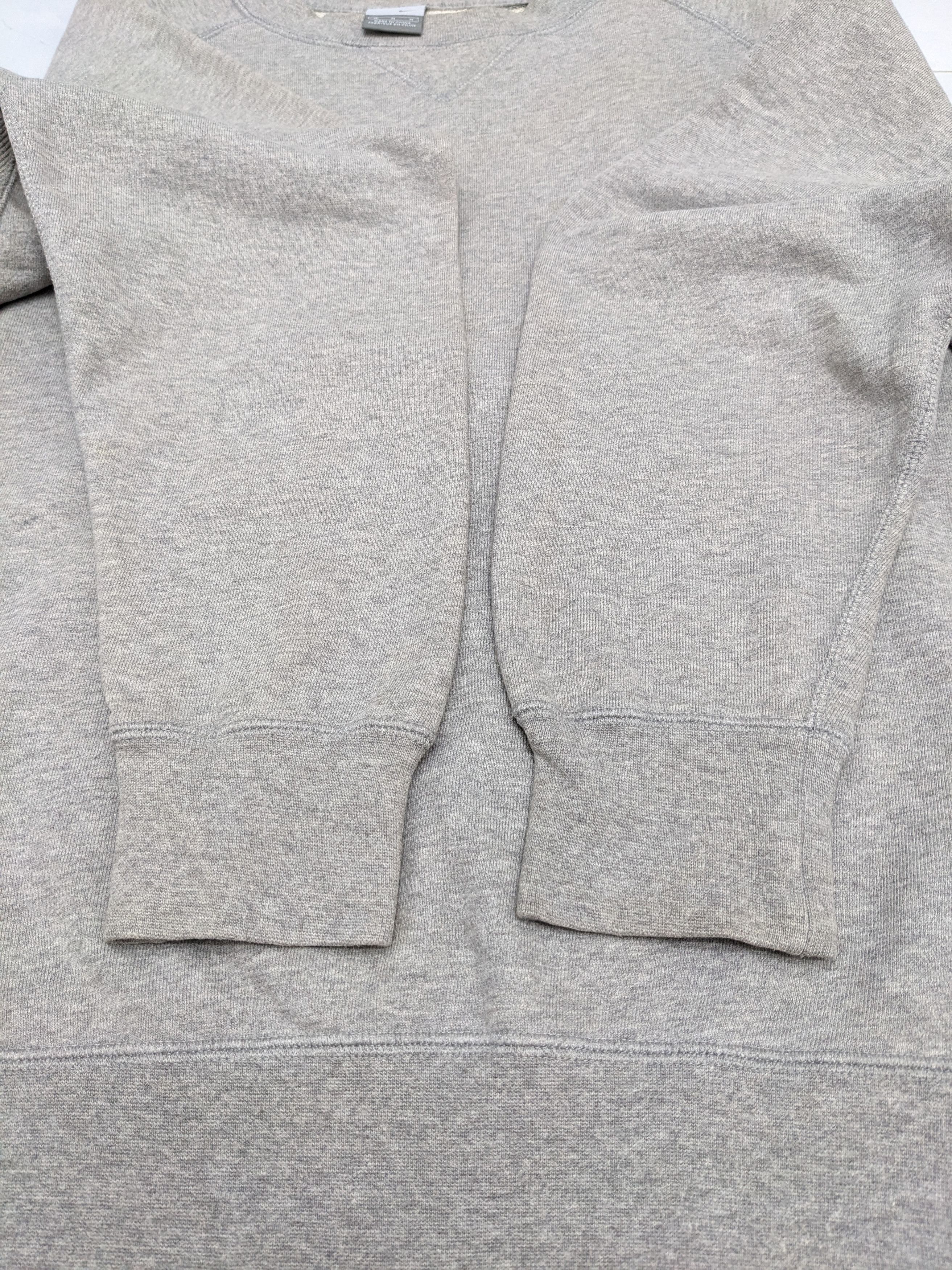 Nike VINTAGE Y2K NIKE SWOOSH STREETWEAR SWEATSHIRT Size US M / EU 48-50 / 2 - 7 Thumbnail