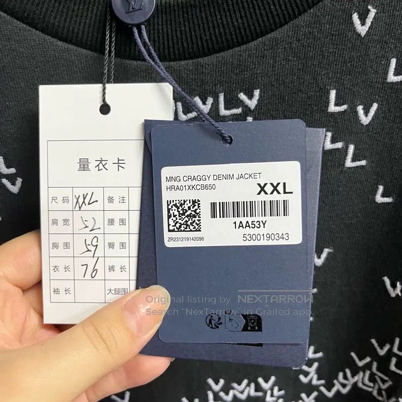 Louis Vuitton Louis Vuitton Black Letter Logo Embroidered Crew Neck Shor Size US XXL / EU 58 / 5 - 3 Thumbnail