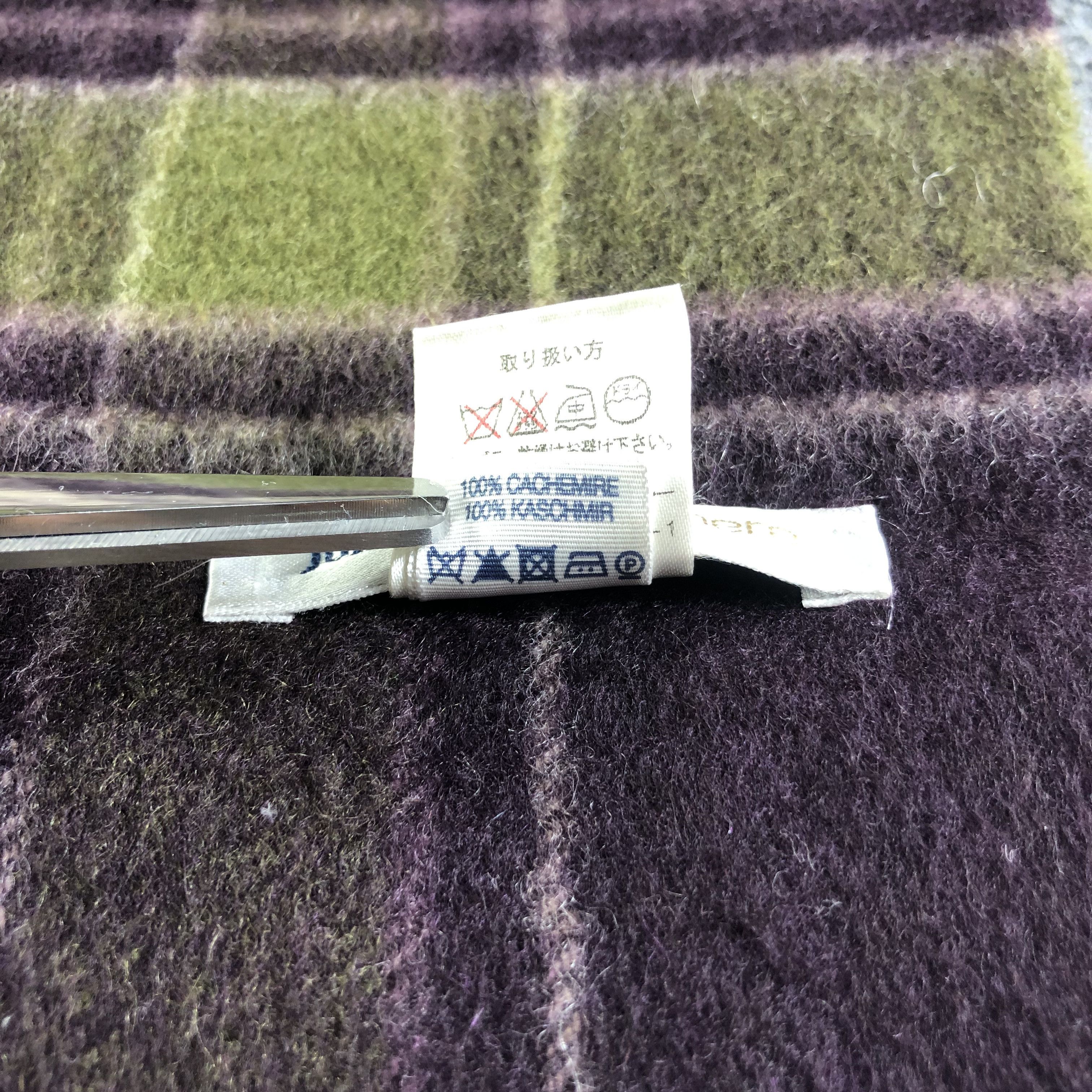Johnstons Of Elgin Johnstons Of Elgin Tartan Cashmere Scarf Muffler V2509 Size ONE SIZE - 6 Thumbnail